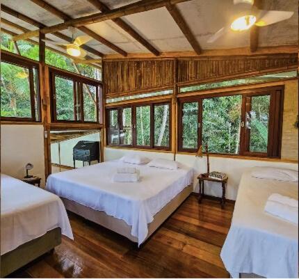Casa Yamandu, Biocasa in the forest, beautiful waterfall