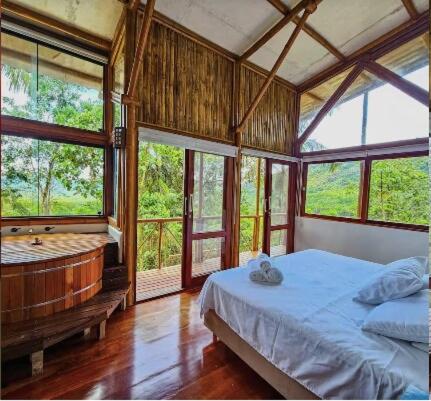 Casa Yamandu, Biocasa in the forest, beautiful waterfall
