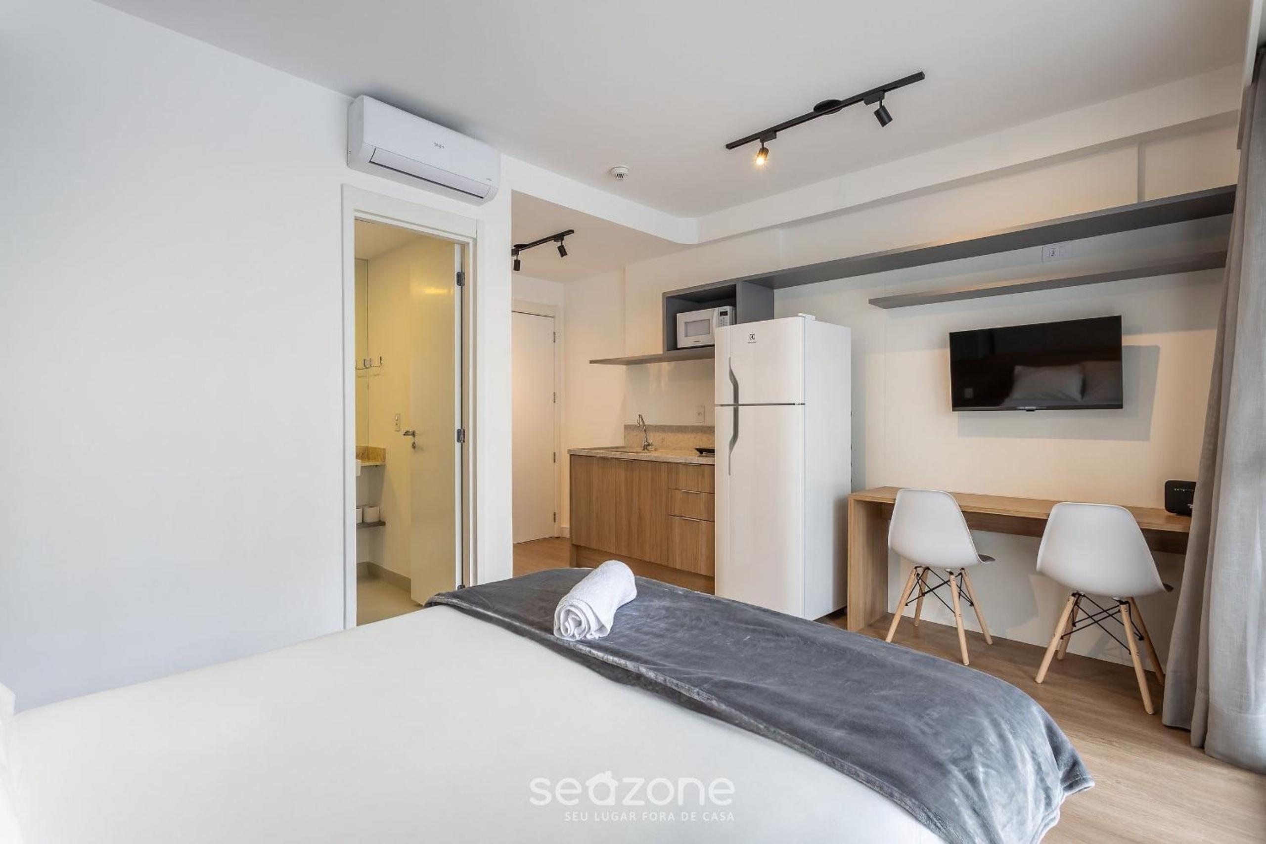 Charming studio 550 m from Brooklin subway ATB2014