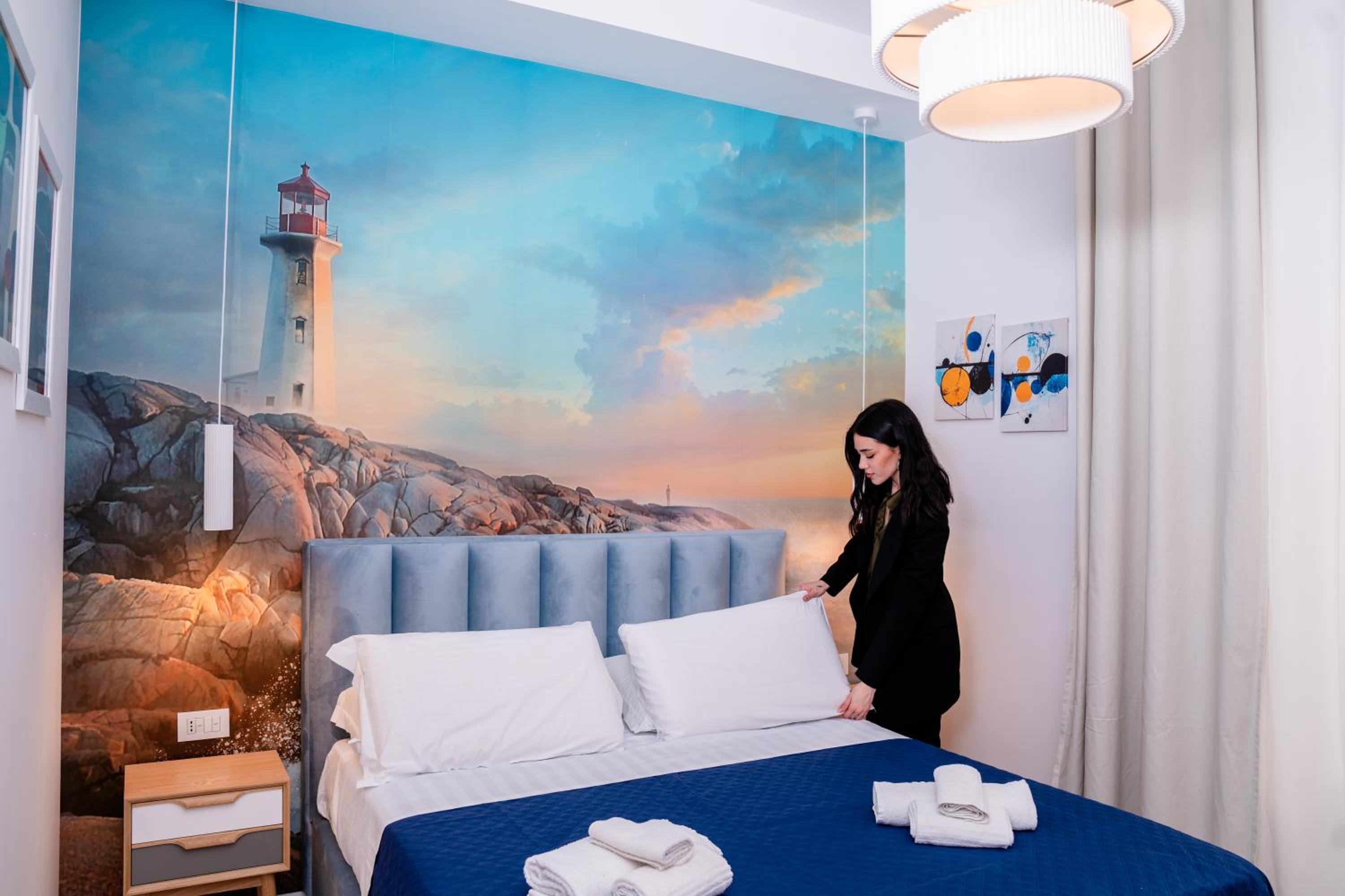 Four Points Suites
