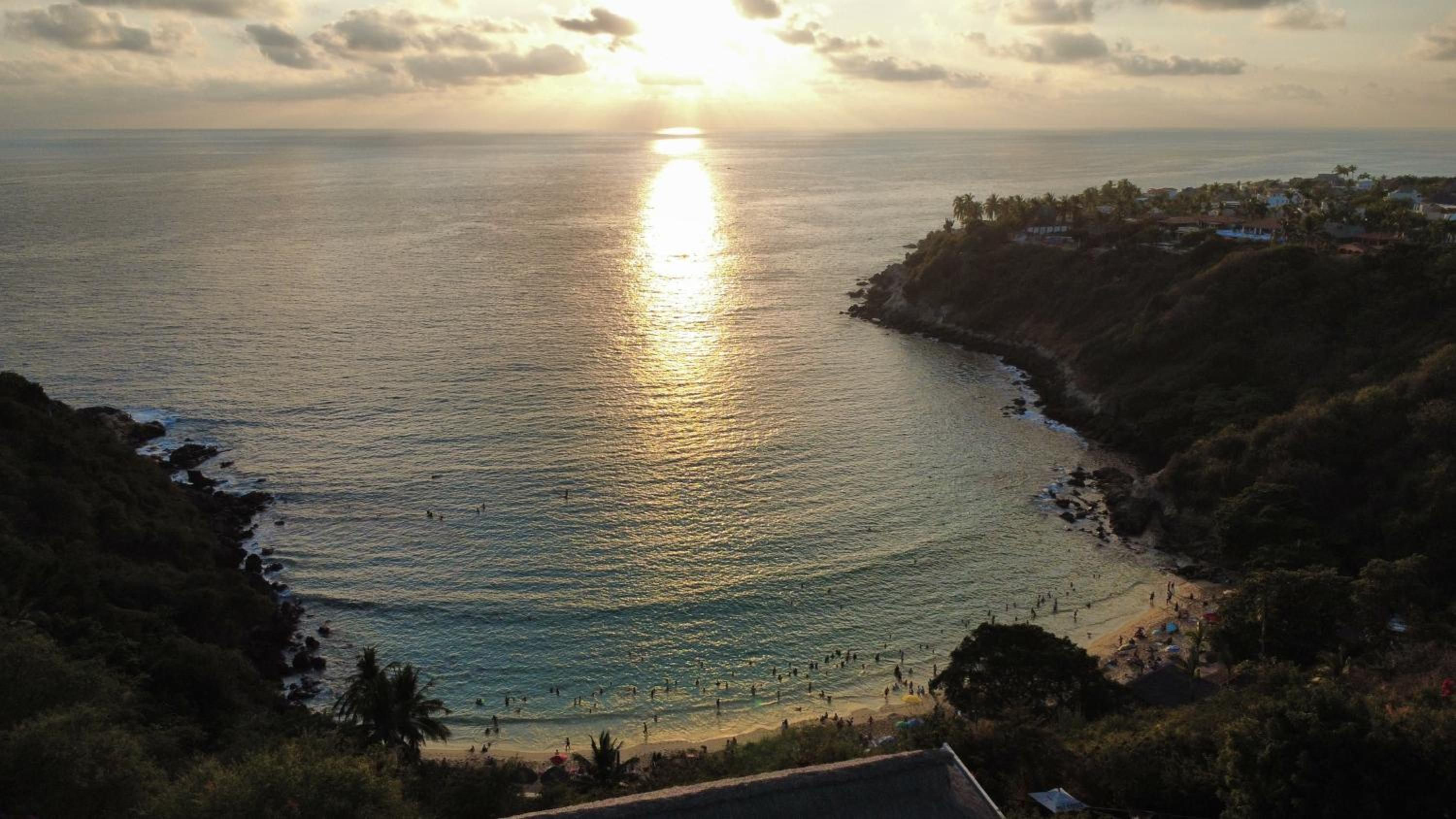 Tribu Tipis & Surf