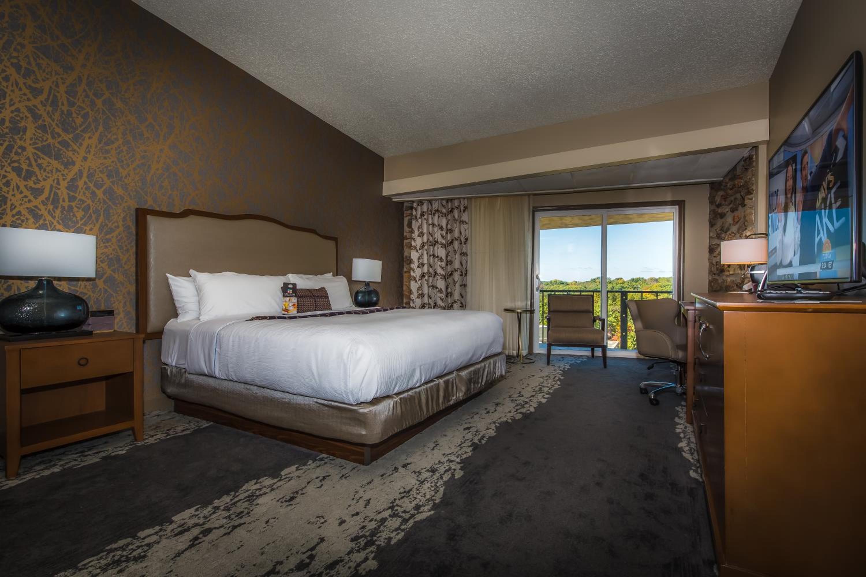 Lodge of Four Seasons Golf Resort, Marina  Spa - Property Image 19