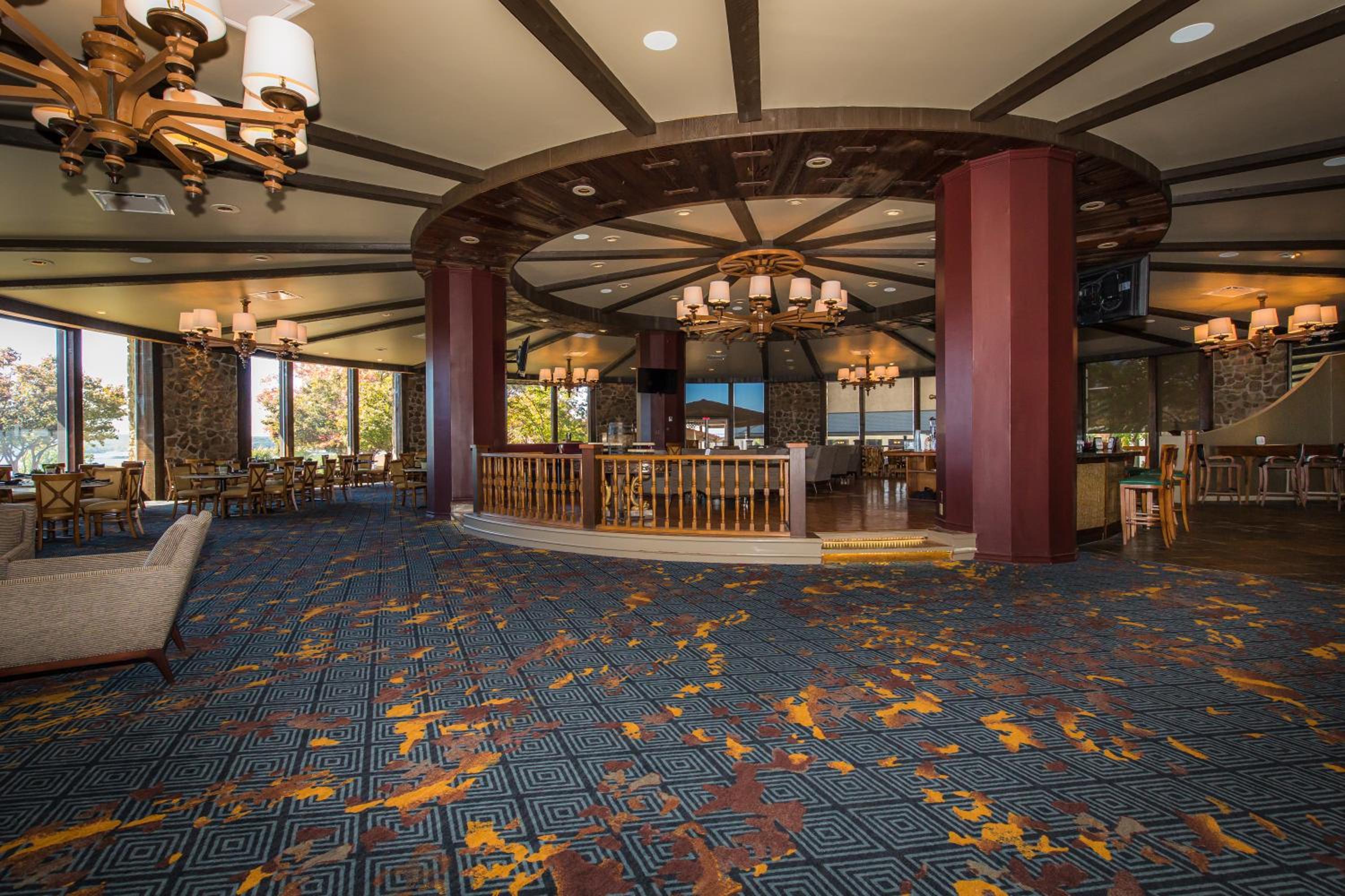 Lodge of Four Seasons Golf Resort, Marina  Spa - Property Image 7