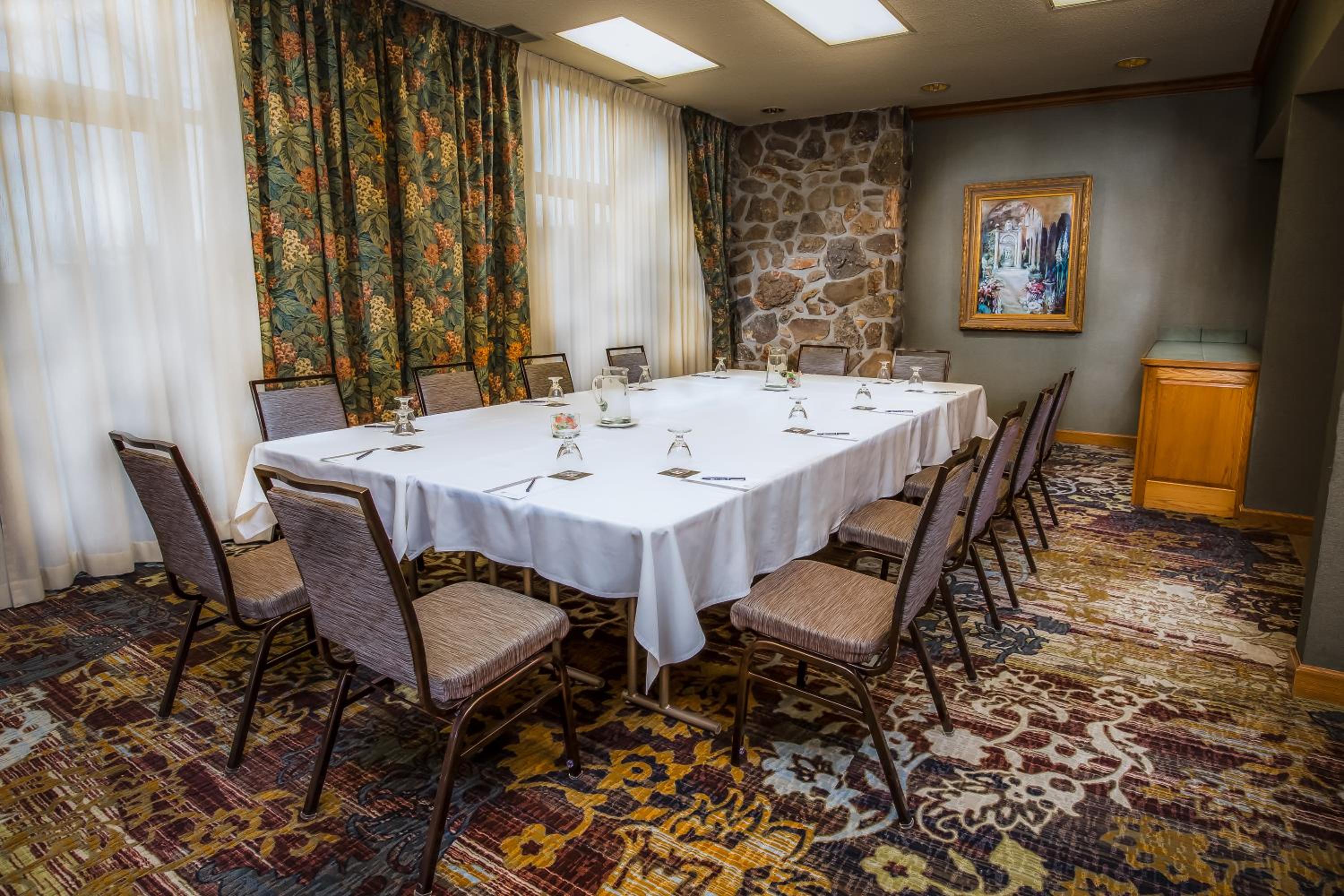 Lodge of Four Seasons Golf Resort, Marina  Spa - Property Image 53