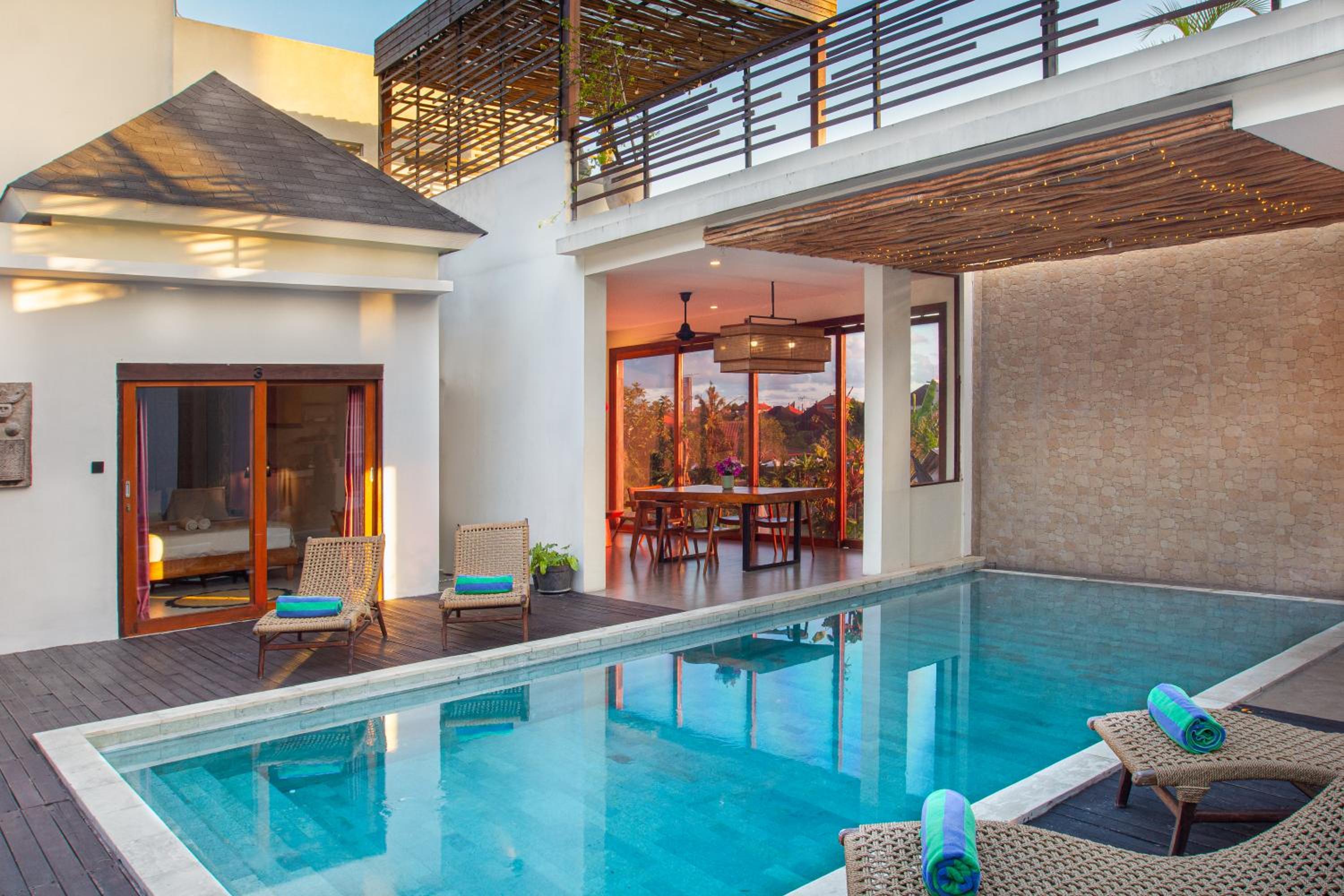 Villa Melko Stylish 4BR Villa with Pool & Rooftop Lounge