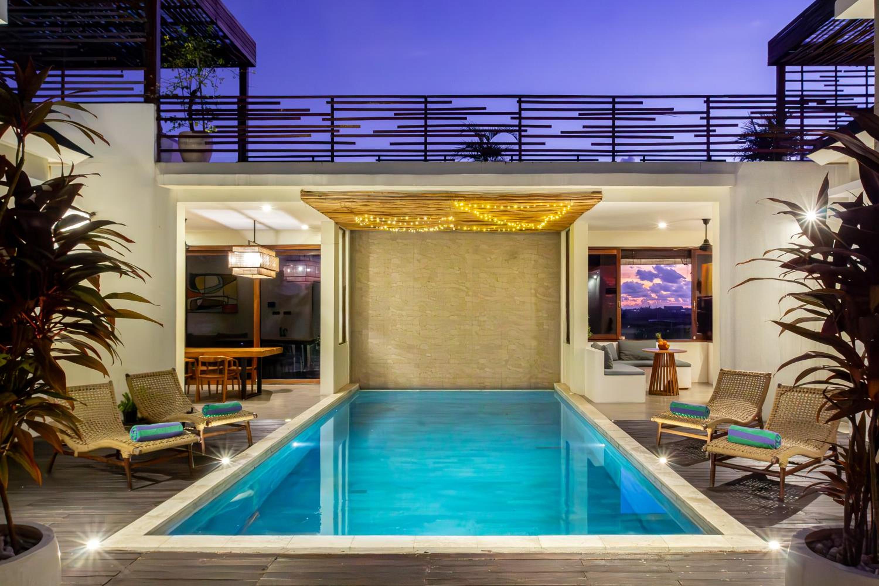 Villa Melko Stylish 4BR Villa with Pool & Rooftop Lounge