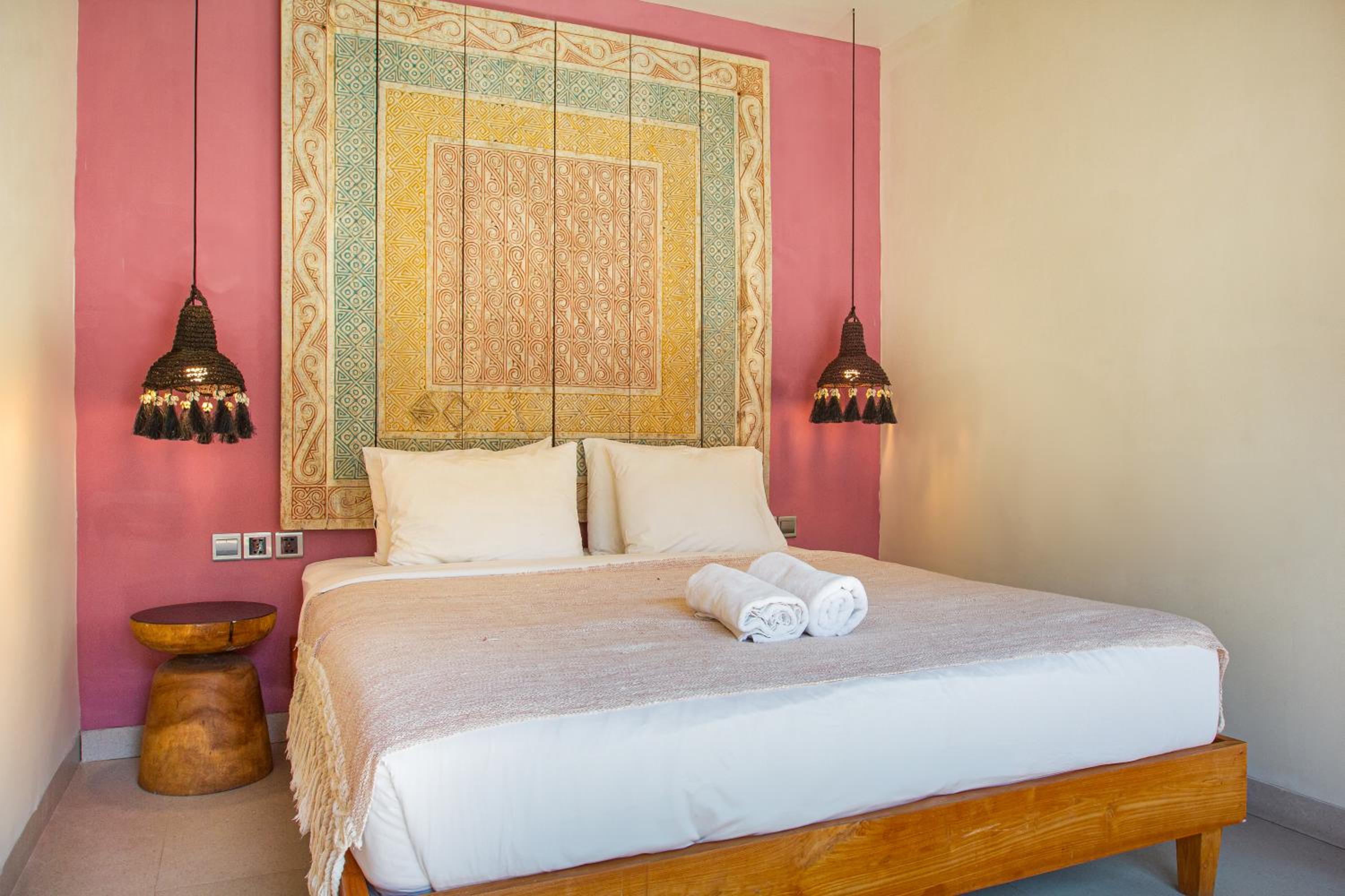 Villa Melko Stylish 4BR Villa with Pool & Rooftop Lounge
