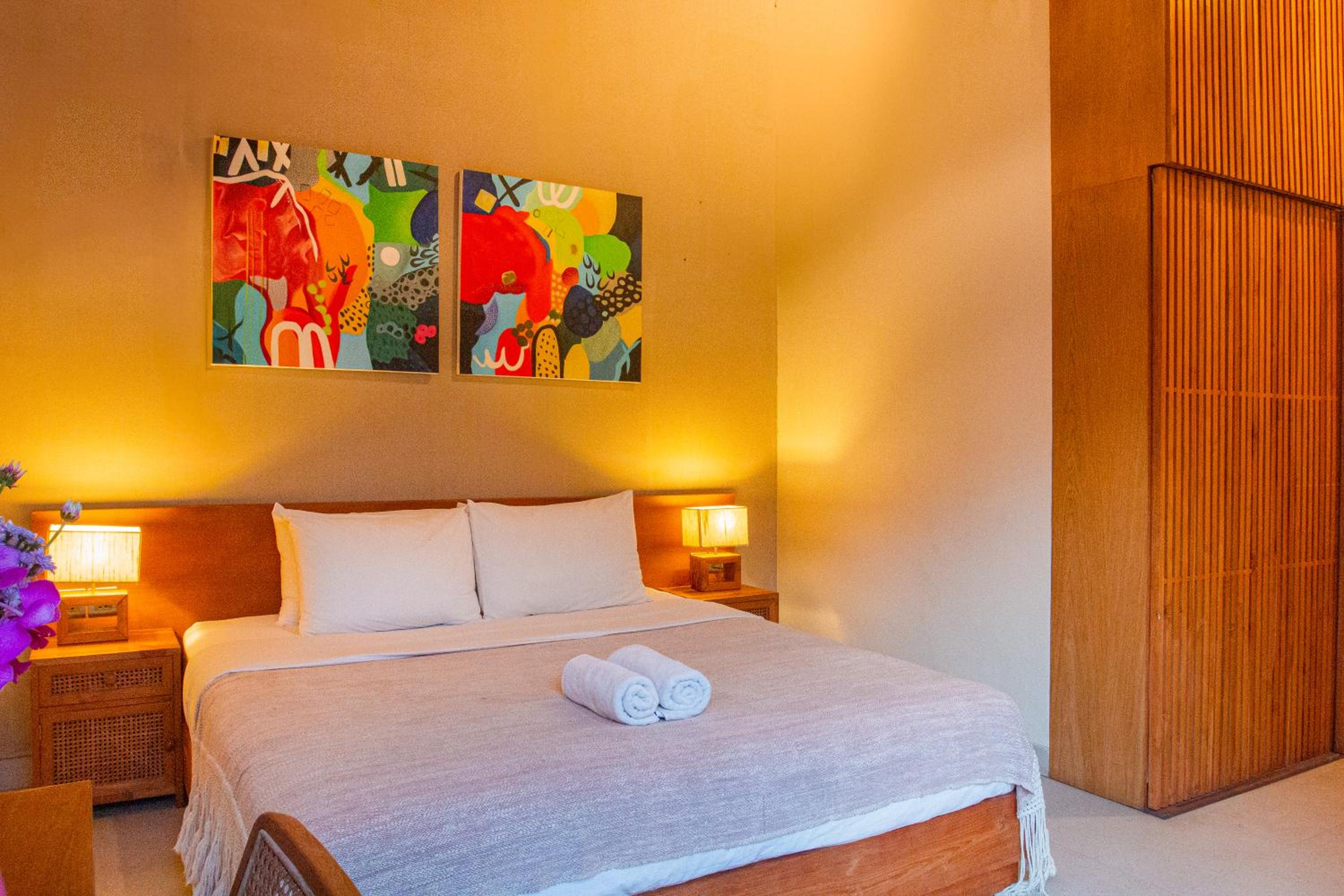 Villa Melko Stylish 4BR Villa with Pool & Rooftop Lounge