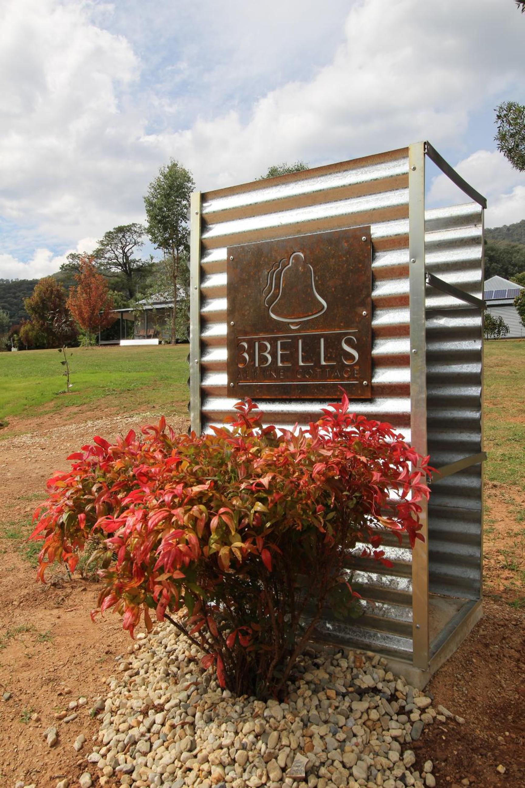 3 Bells Alpine Cottage