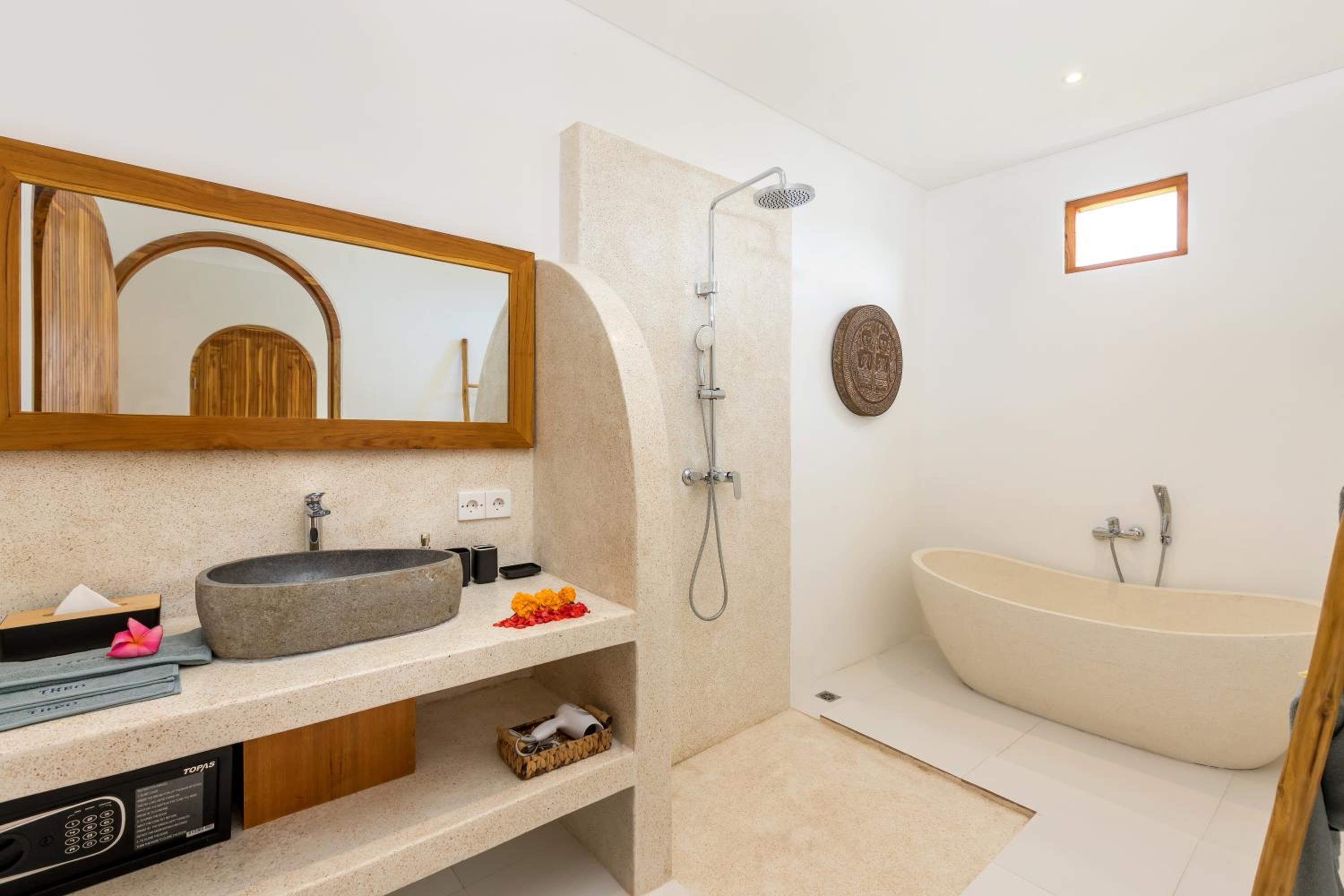 NEW! Villa Theo - 1BR Villa in Kerobokan