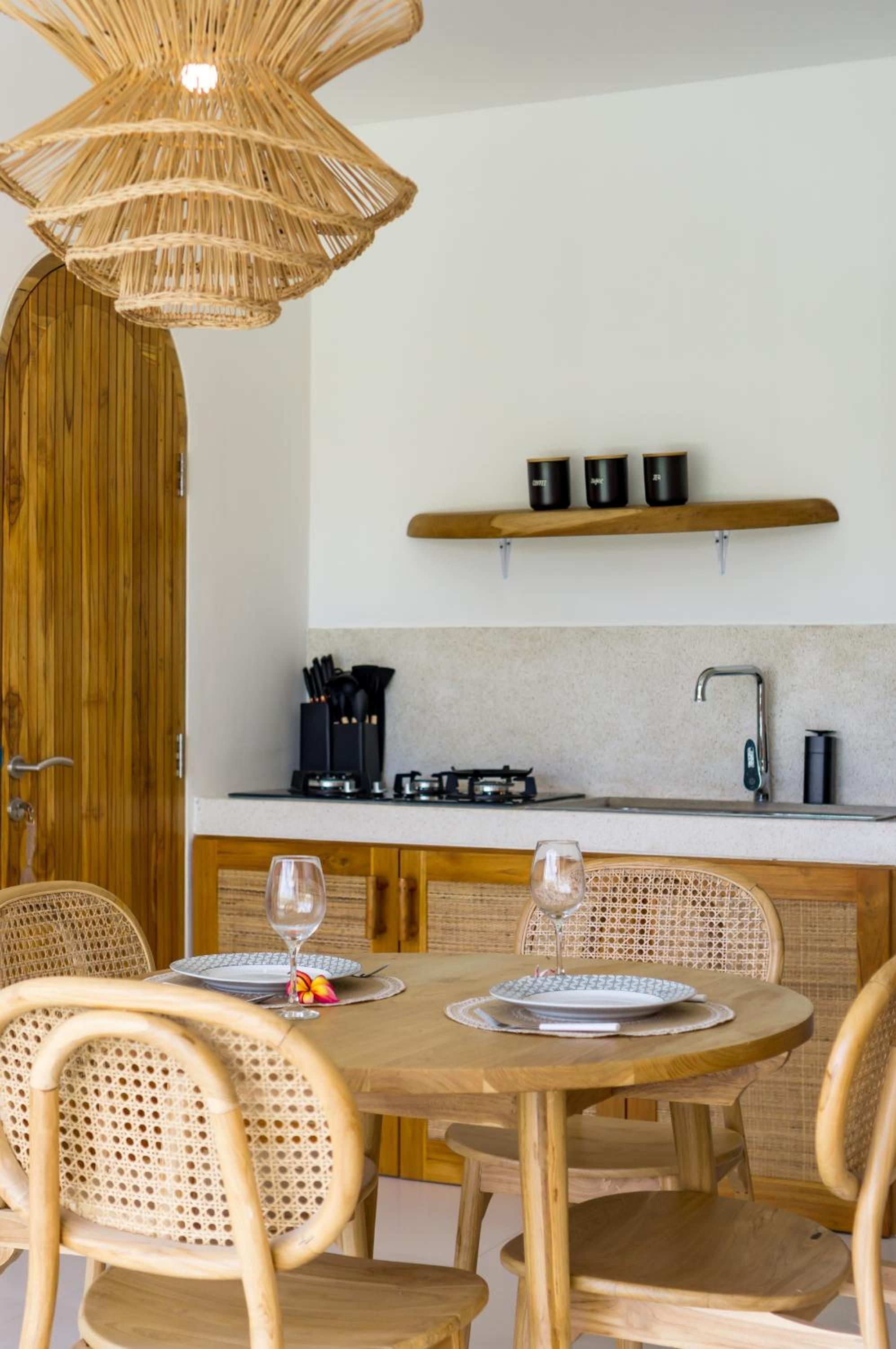 NEW! Villa Theo - 1BR Villa in Kerobokan