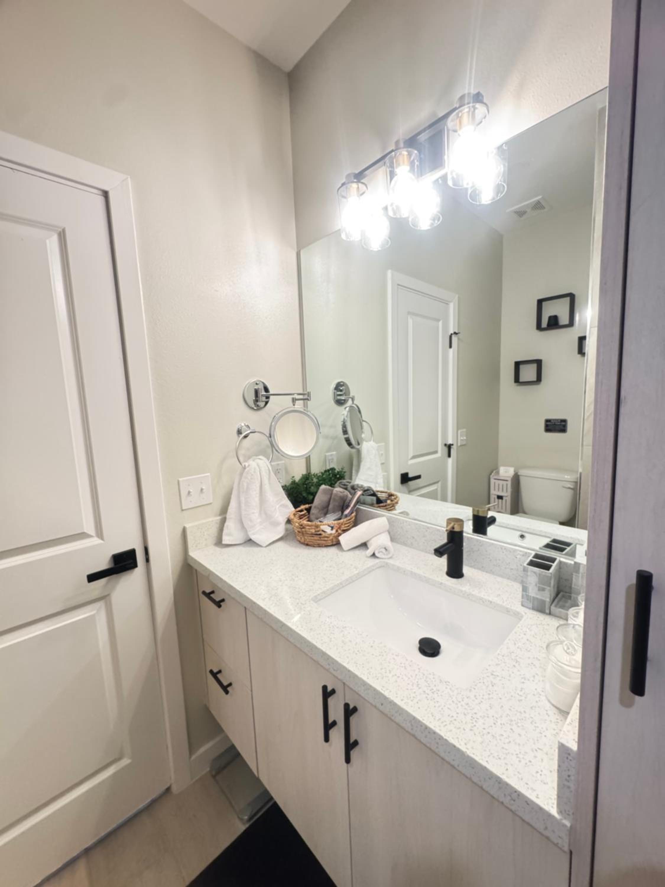 Luxe of Haven - 2bed with office and free parking