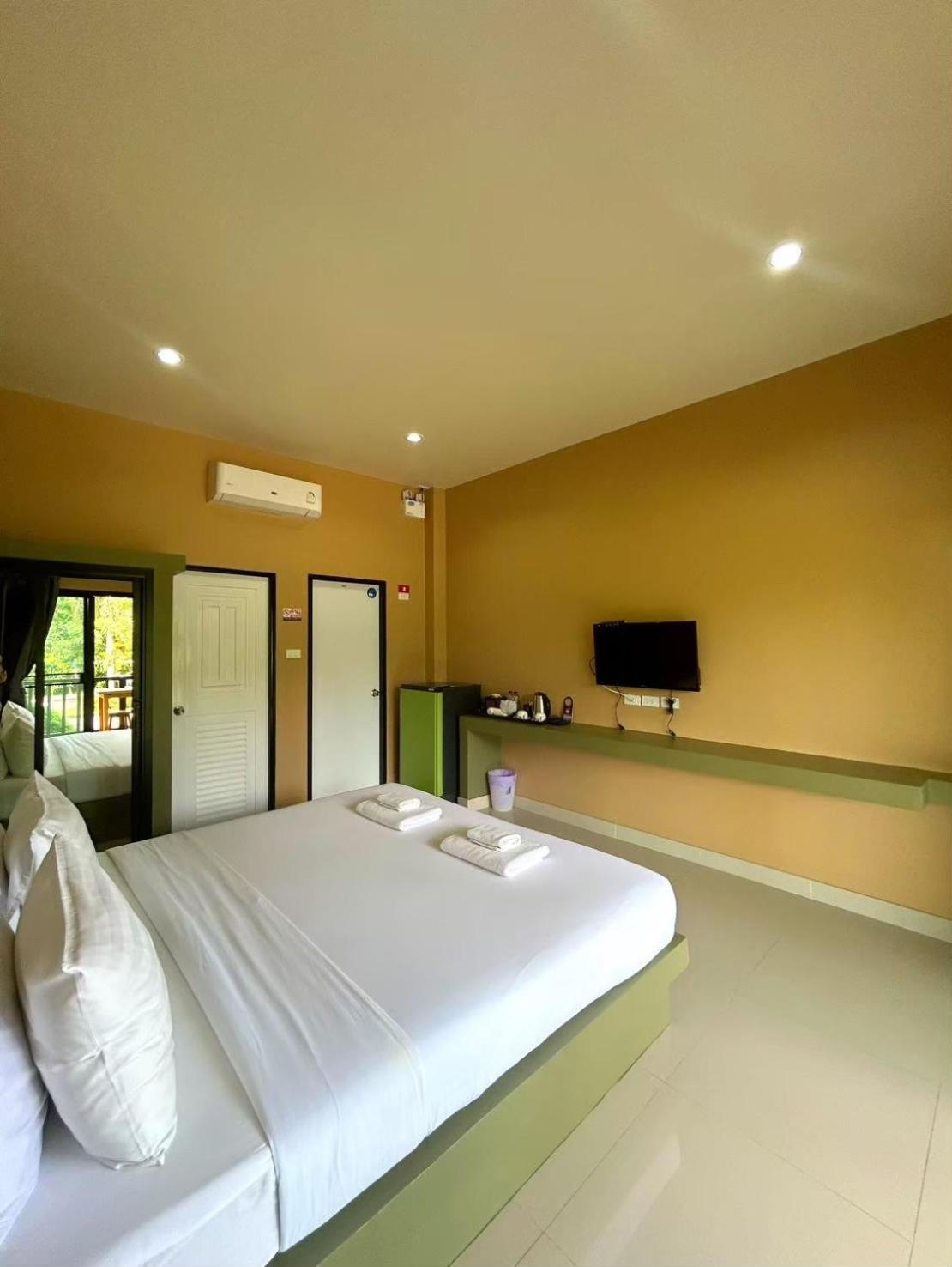 Infinite Resort and Cafe