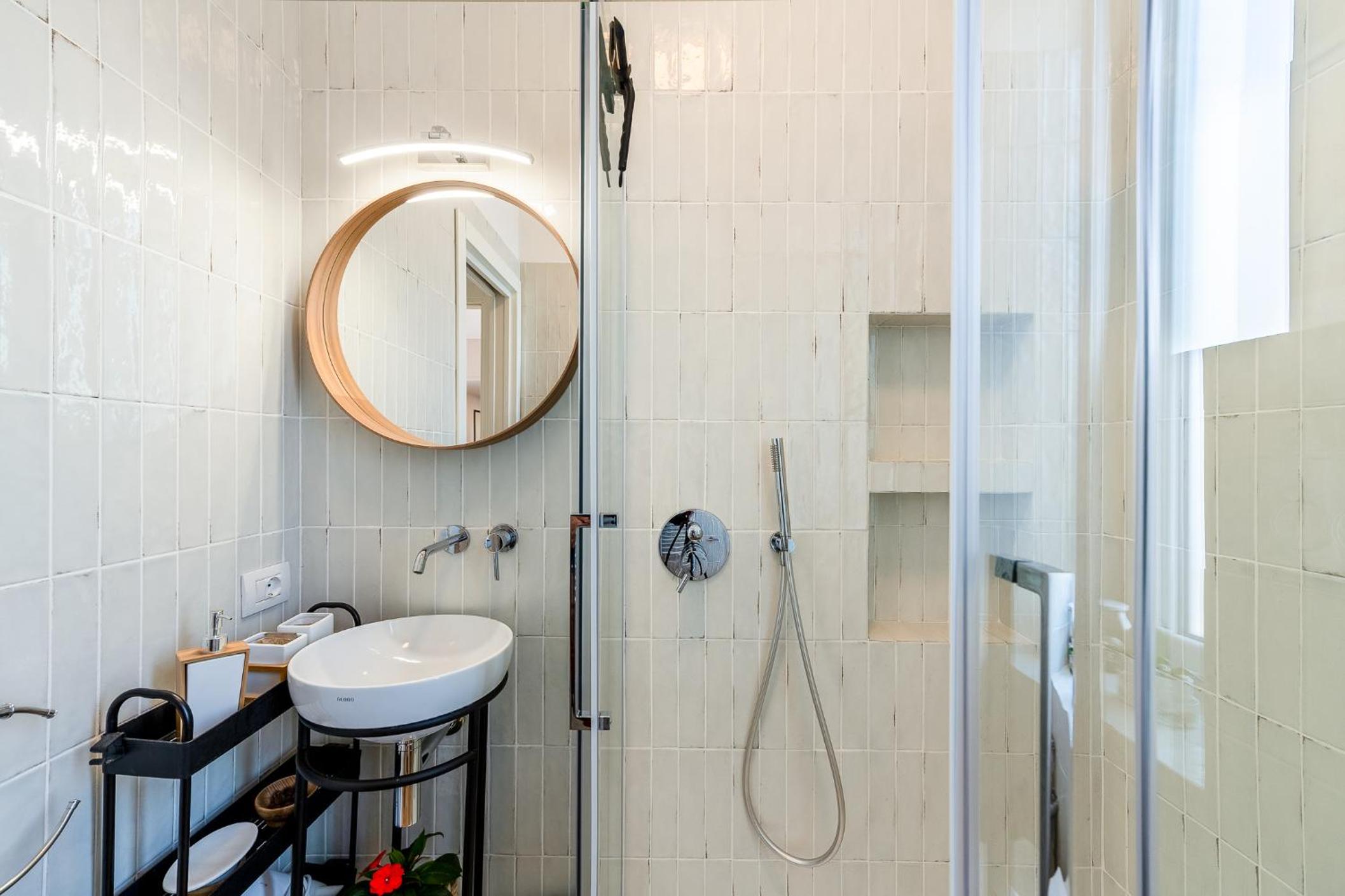 Central Station 3 Design Apartaments-2 apts with parking -1 with balcony, no box- Olympic Hub- Town Homes Milano