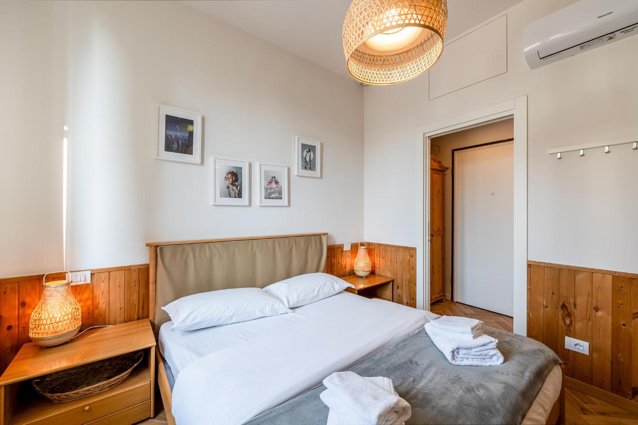 Central Station 3 Design Apartaments-2 apts with parking -1 with balcony, no box- Olympic Hub- Town Homes Milano