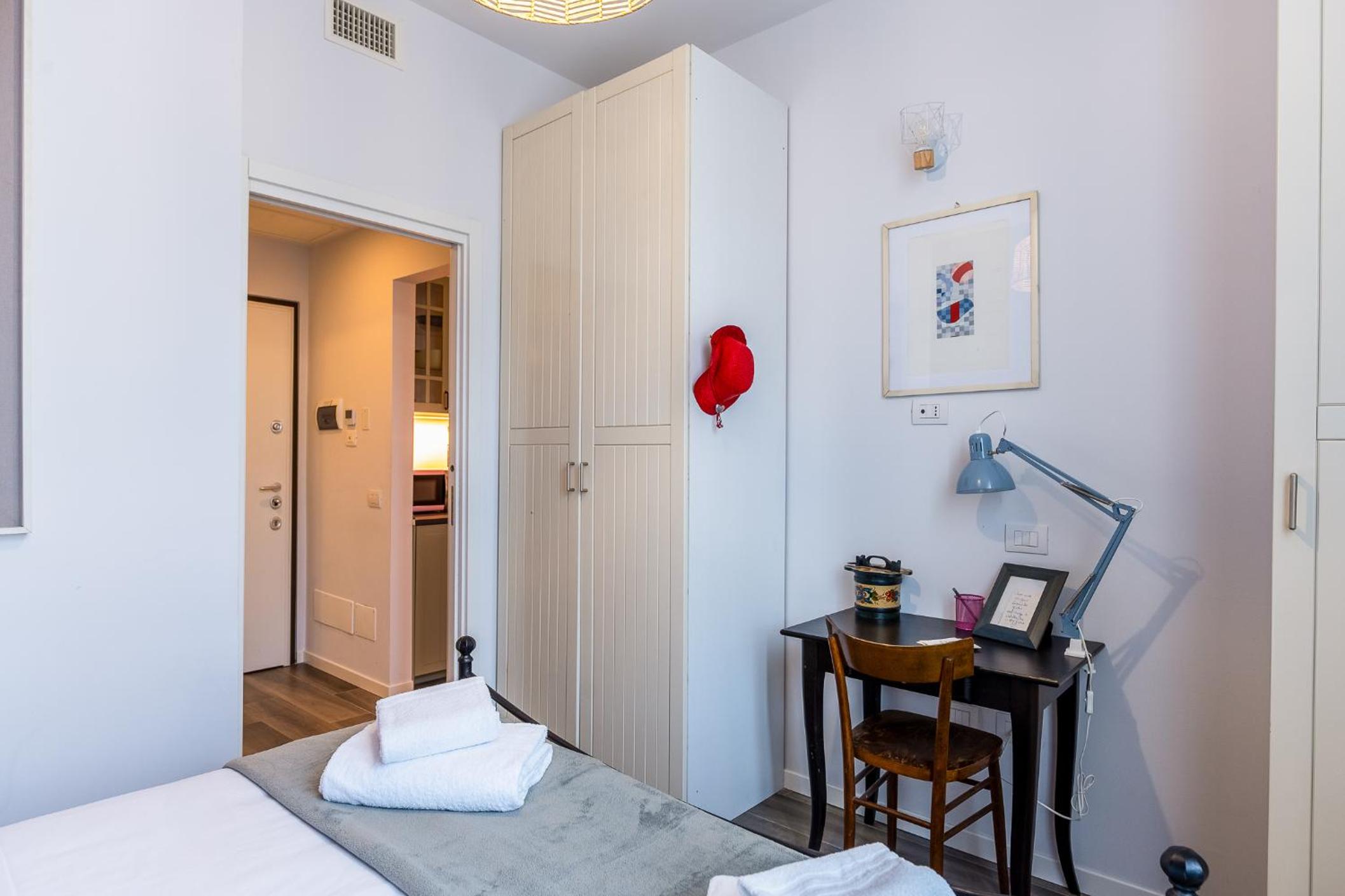 Central Station 3 Design Apartaments-2 apts with parking -1 with balcony, no box- Olympic Hub- Town Homes Milano