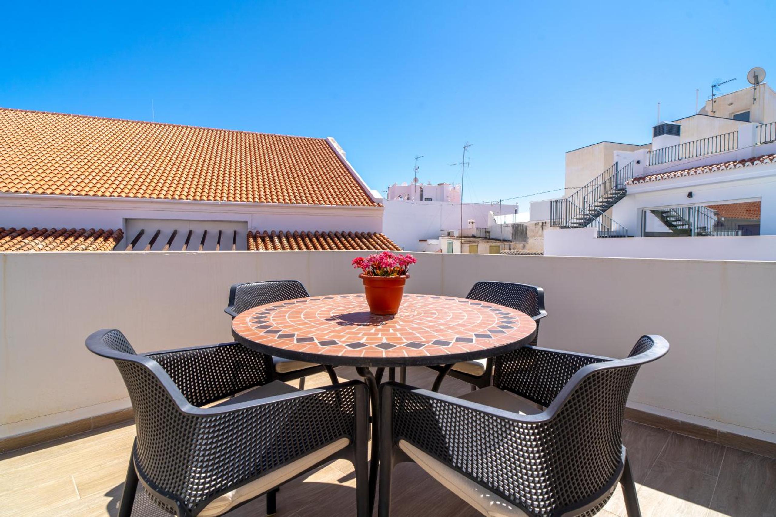 Casa Alegre by Casasol