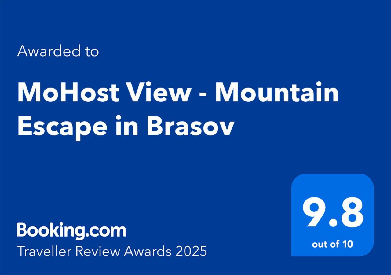 Spacious Holiday Apartment- Mountain View - Huge Balcony - Top Floor