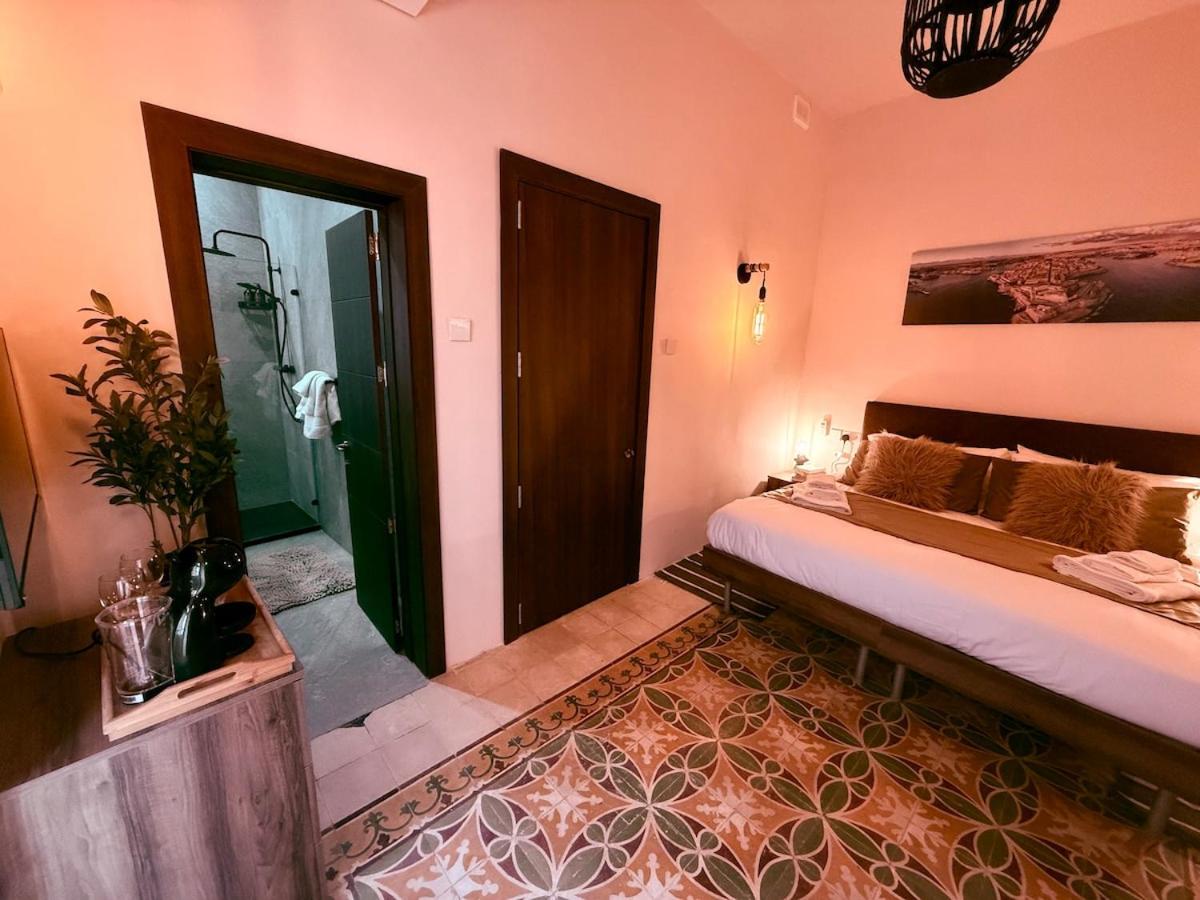 Birgu Square House By Holi