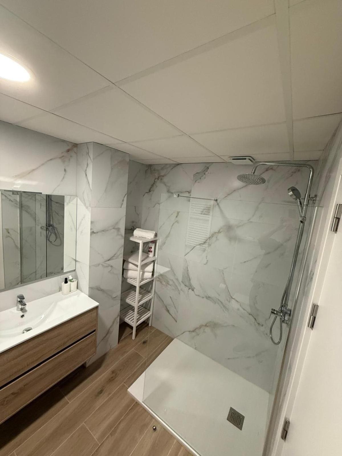 Casa Dolce Casa - Elegant 3BR Apartment Near Metro & Beach,Valencia