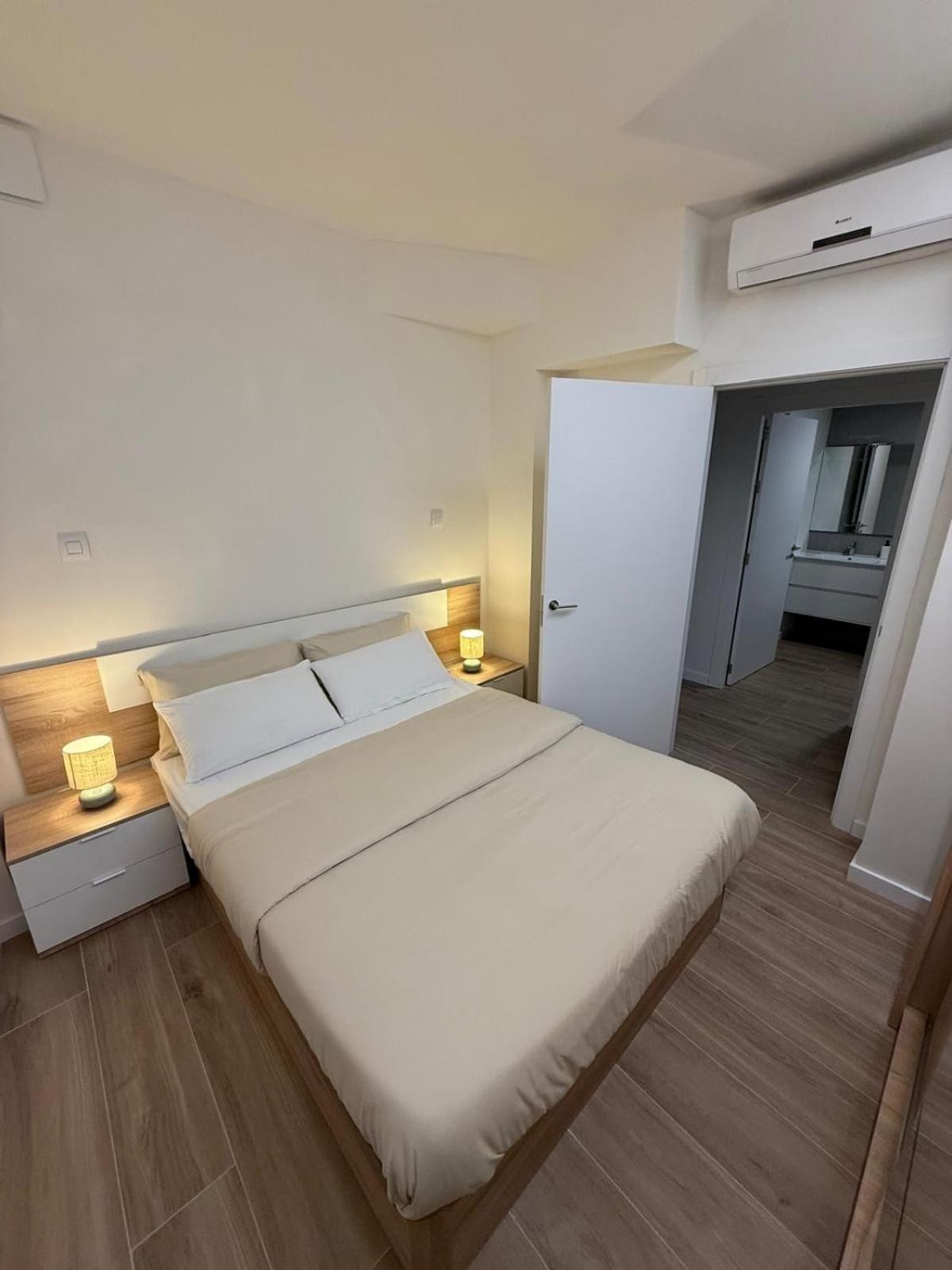 Casa Dolce Casa - Elegant 3BR Apartment Near Metro & Beach,Valencia