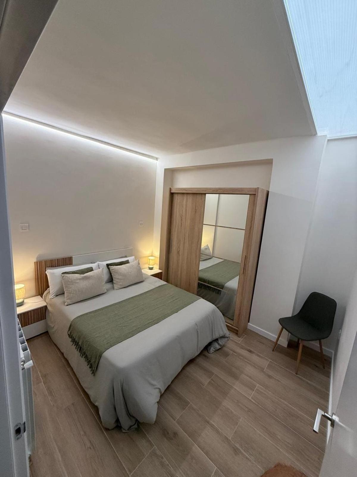 Casa Dolce Casa - Elegant 3BR Apartment Near Metro & Beach,Valencia
