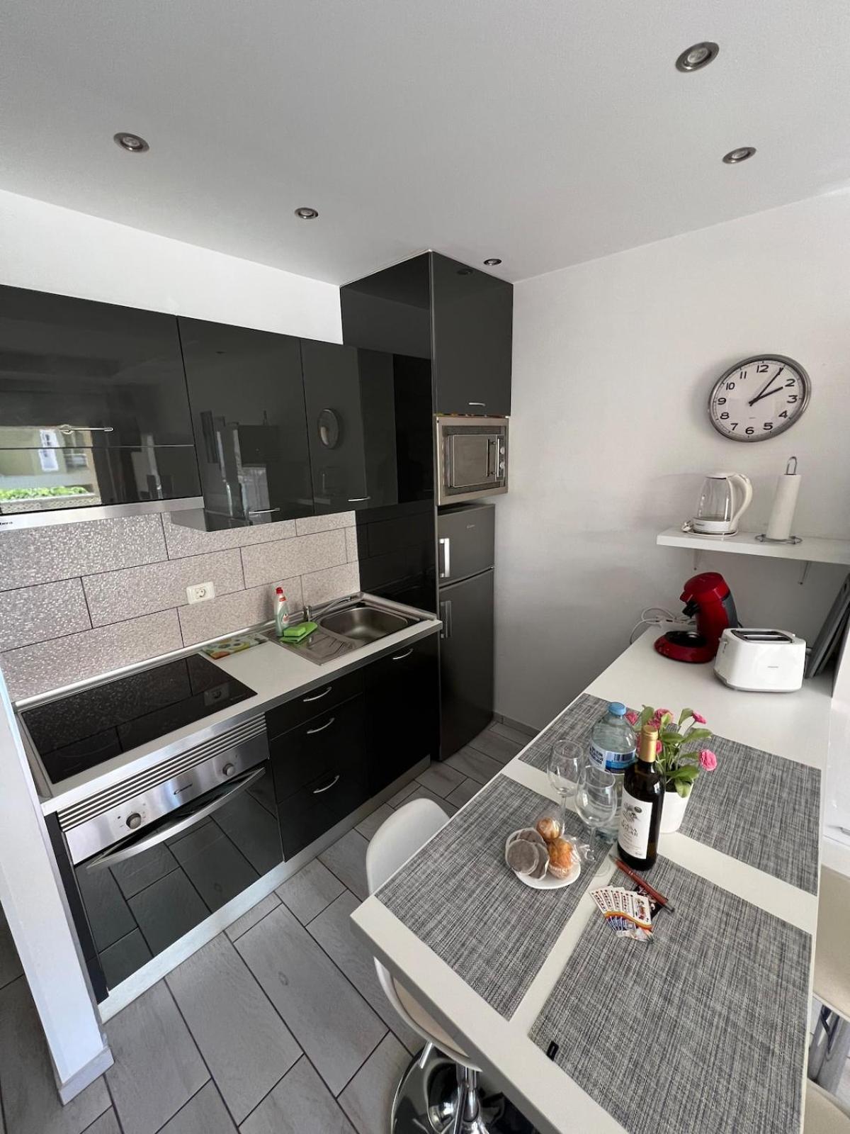 Dreamy Duo 2 Bed Apartment - Orlandito