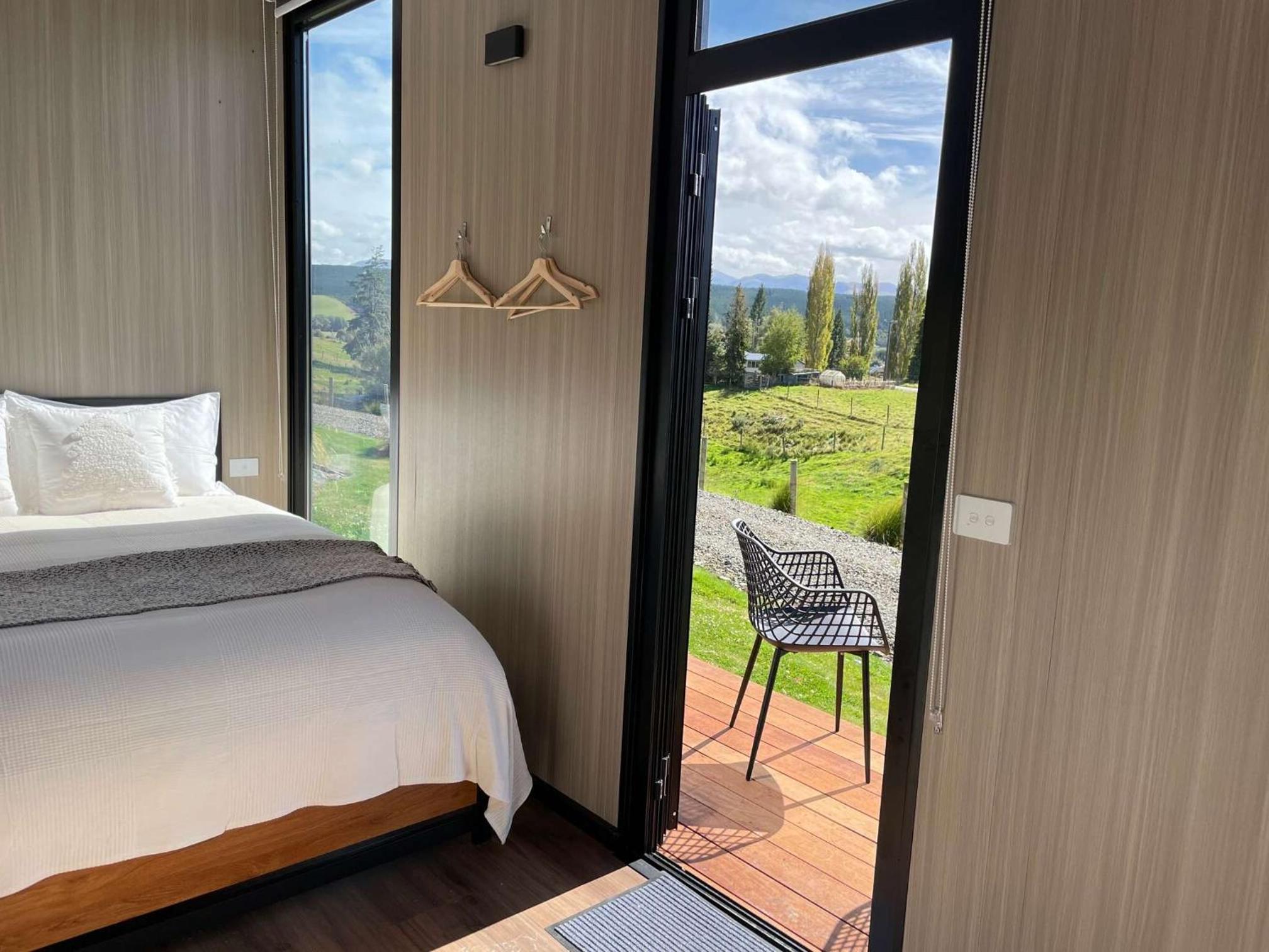 Bacardi Heights Waikaia by Tiny Away