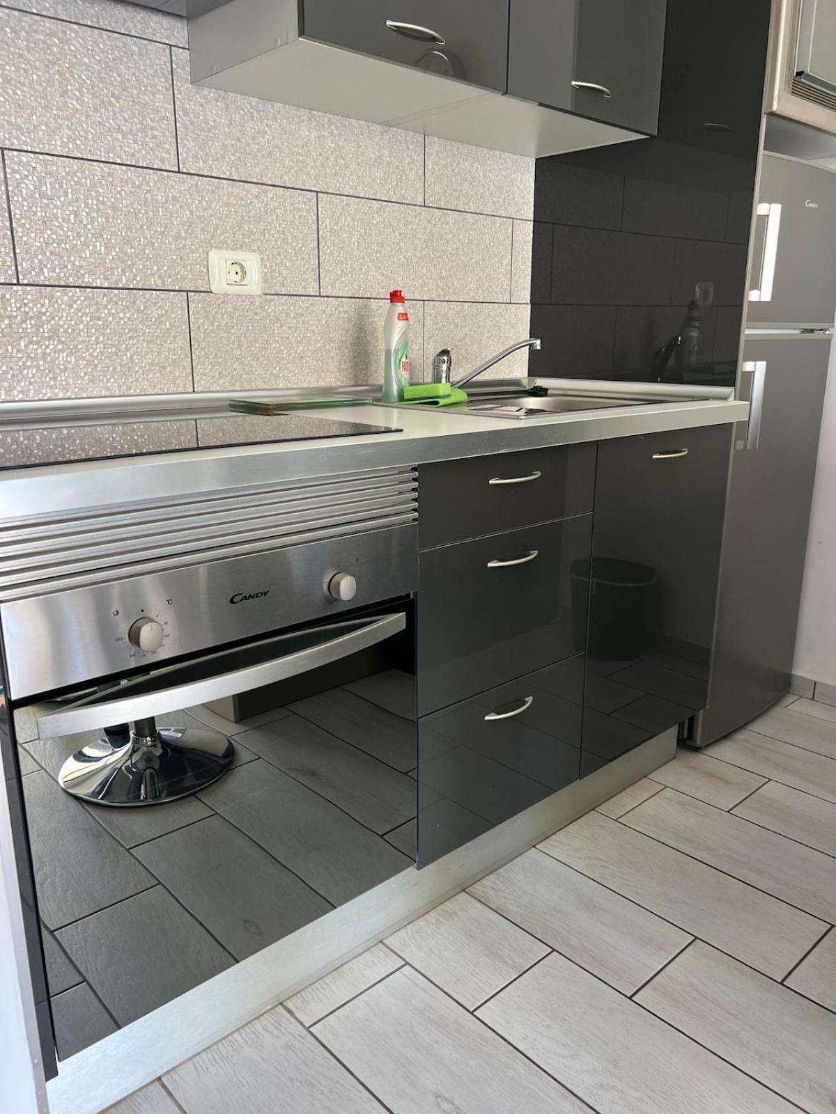 Dreamy Duo 2 Bed Apartment - Orlandito