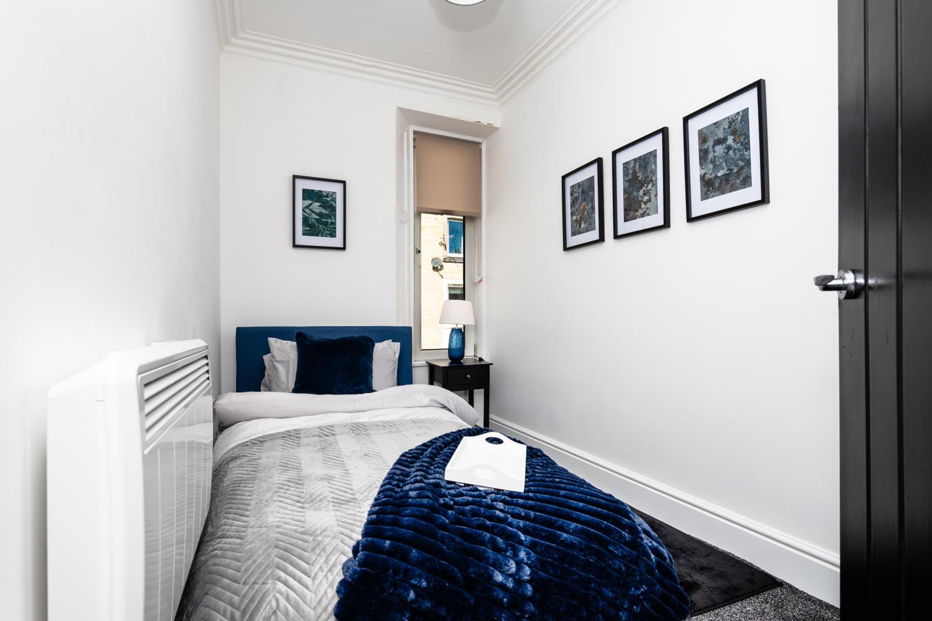 2 Bedroom Apartment-Free Parking