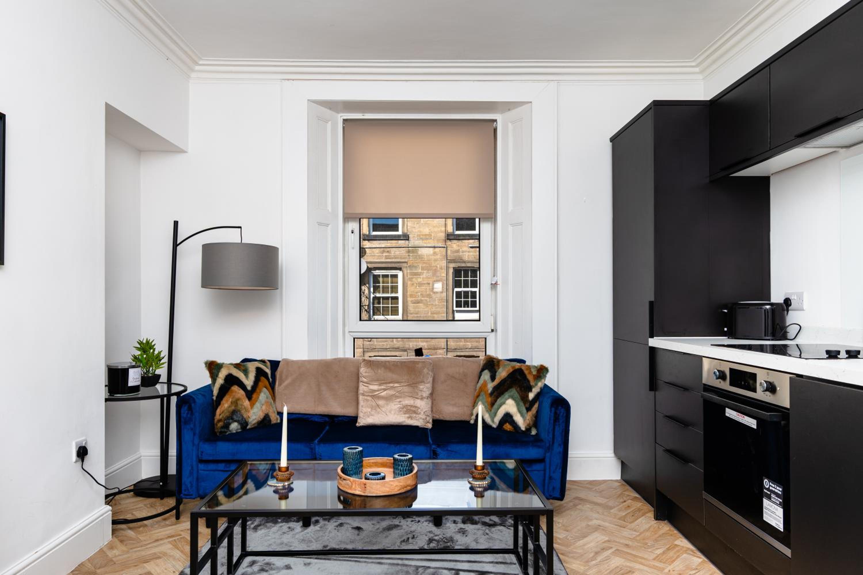 2 Bedroom Apartment-Free Parking