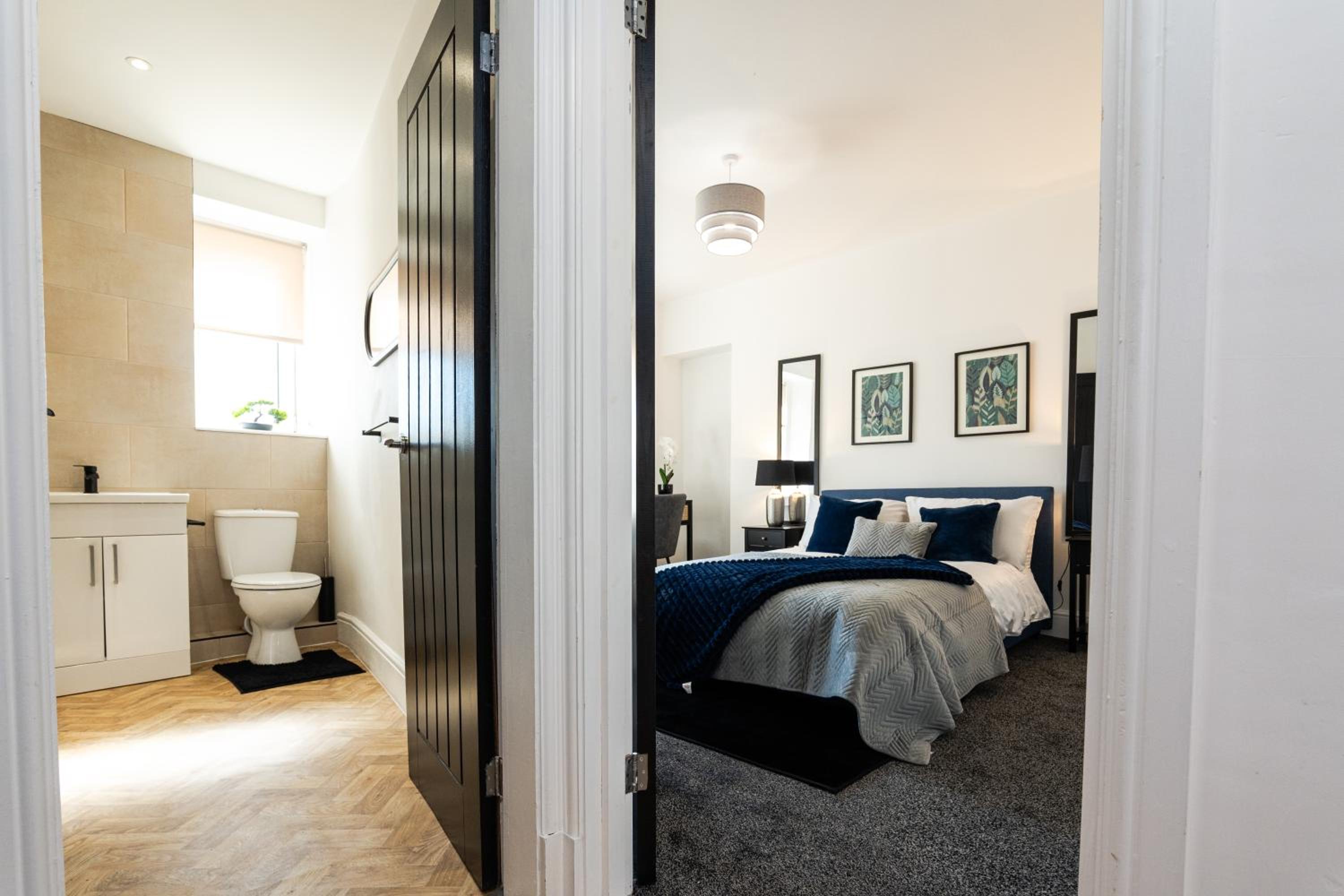 2 Bedroom Apartment-Free Parking