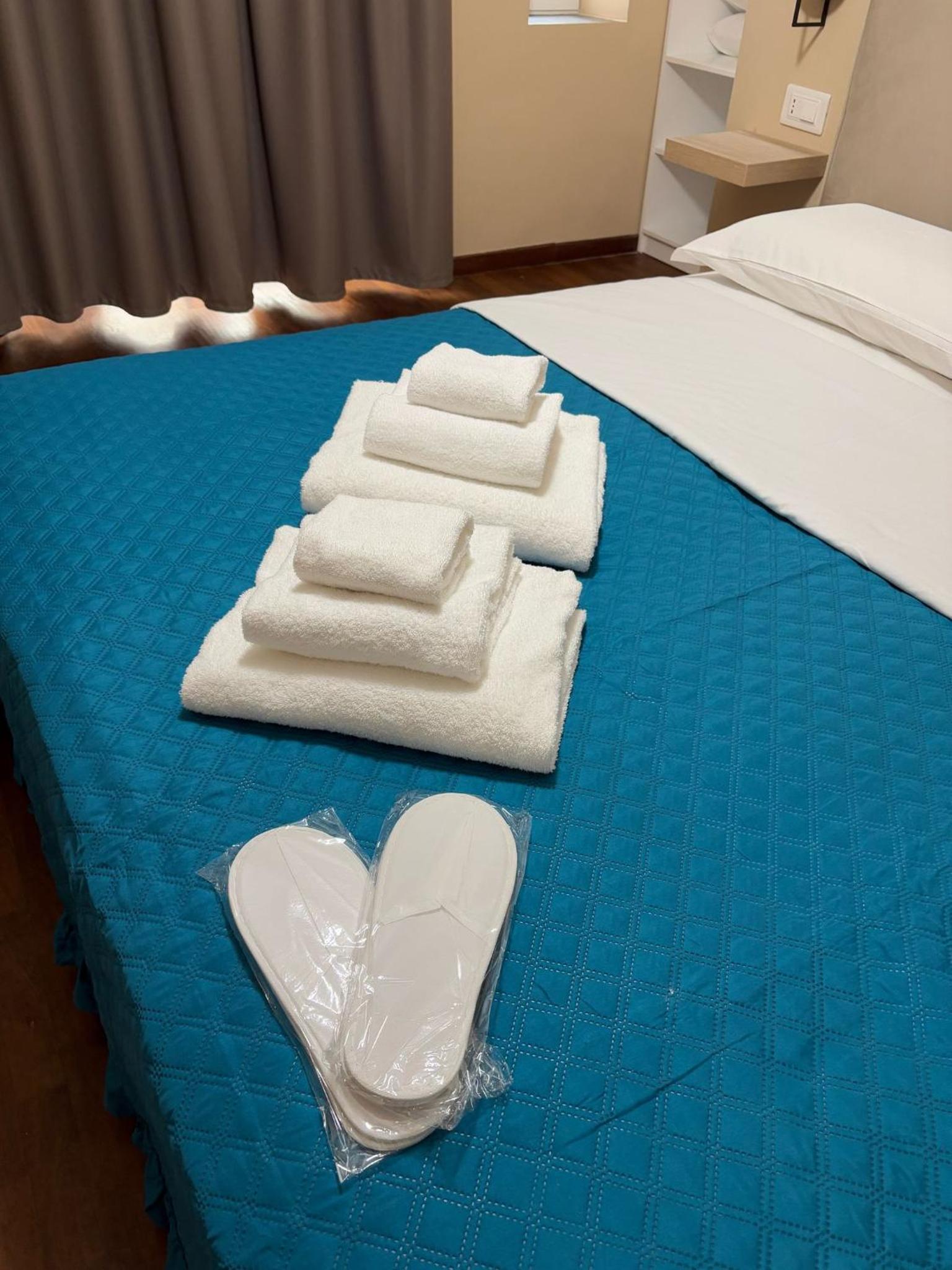 Le Vie di San Pietro Guest House