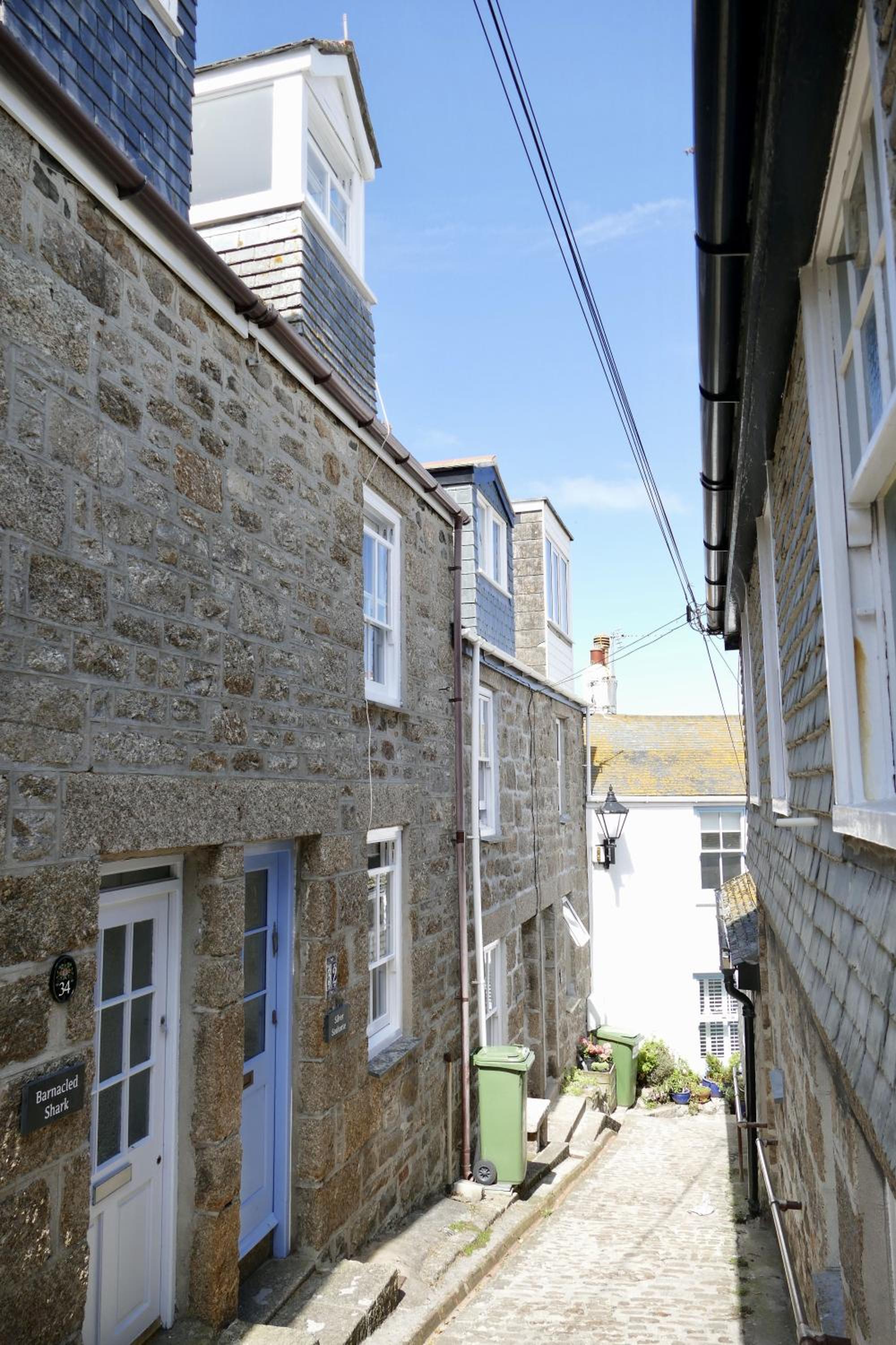 Silver Seahorse a classic fishermans cottage