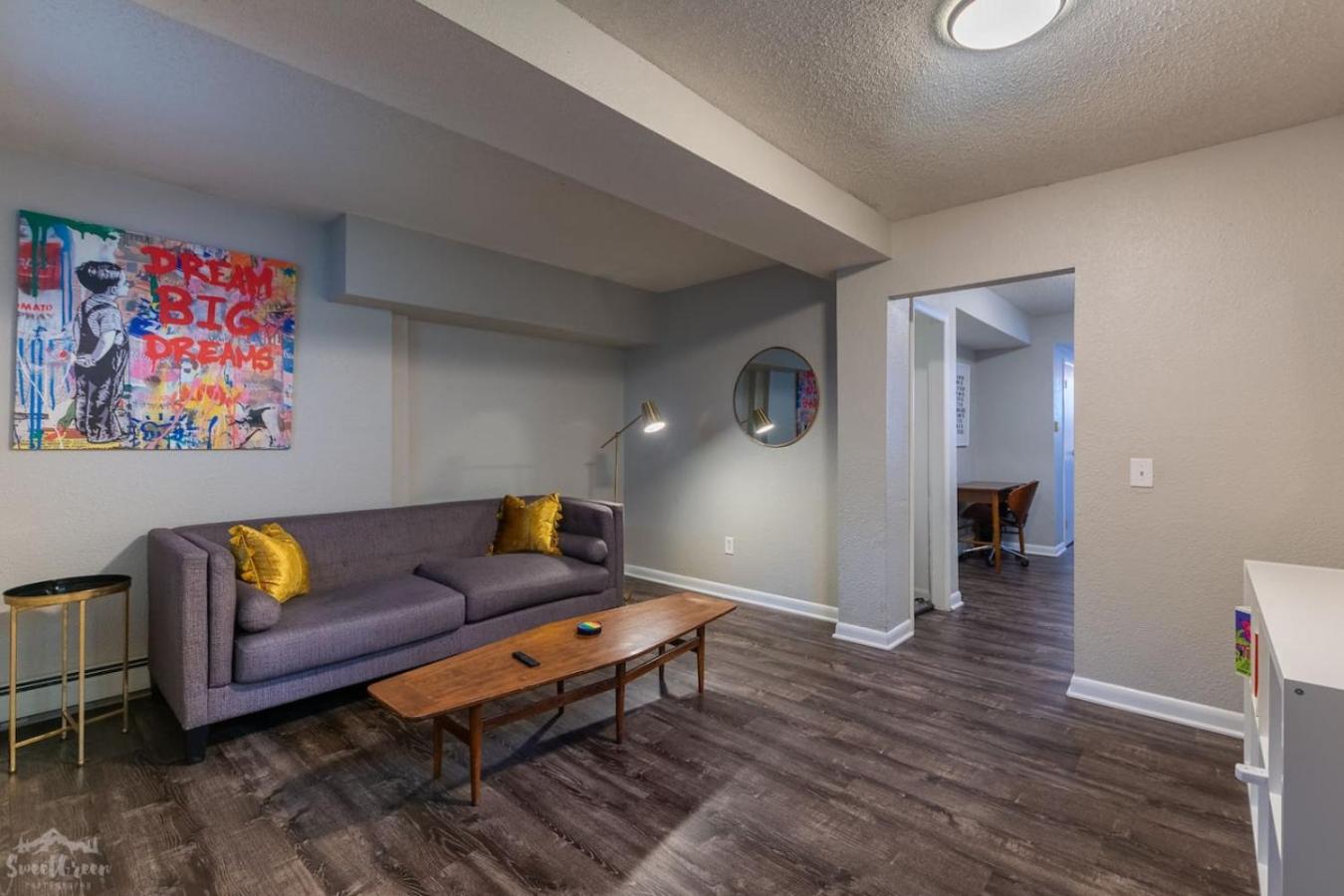 Charming 2 Bed Start Your Denver Adventure
