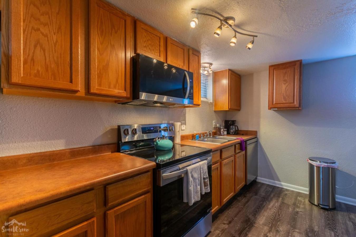 Charming 2 Bed Start Your Denver Adventure