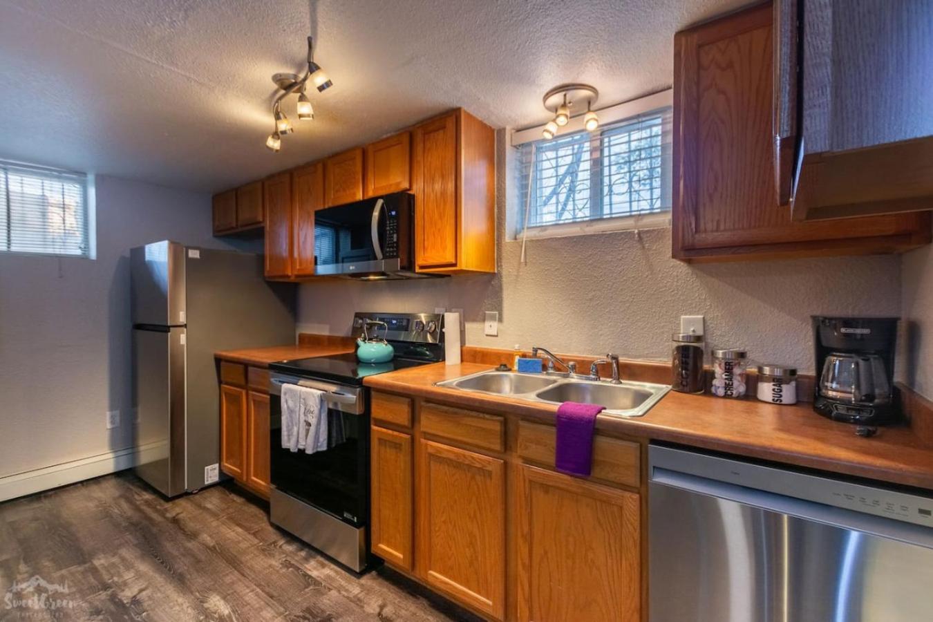 Charming 2 Bed Start Your Denver Adventure
