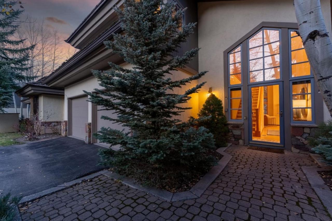 Spectacular views with Private Hot Tub Sleeps 16