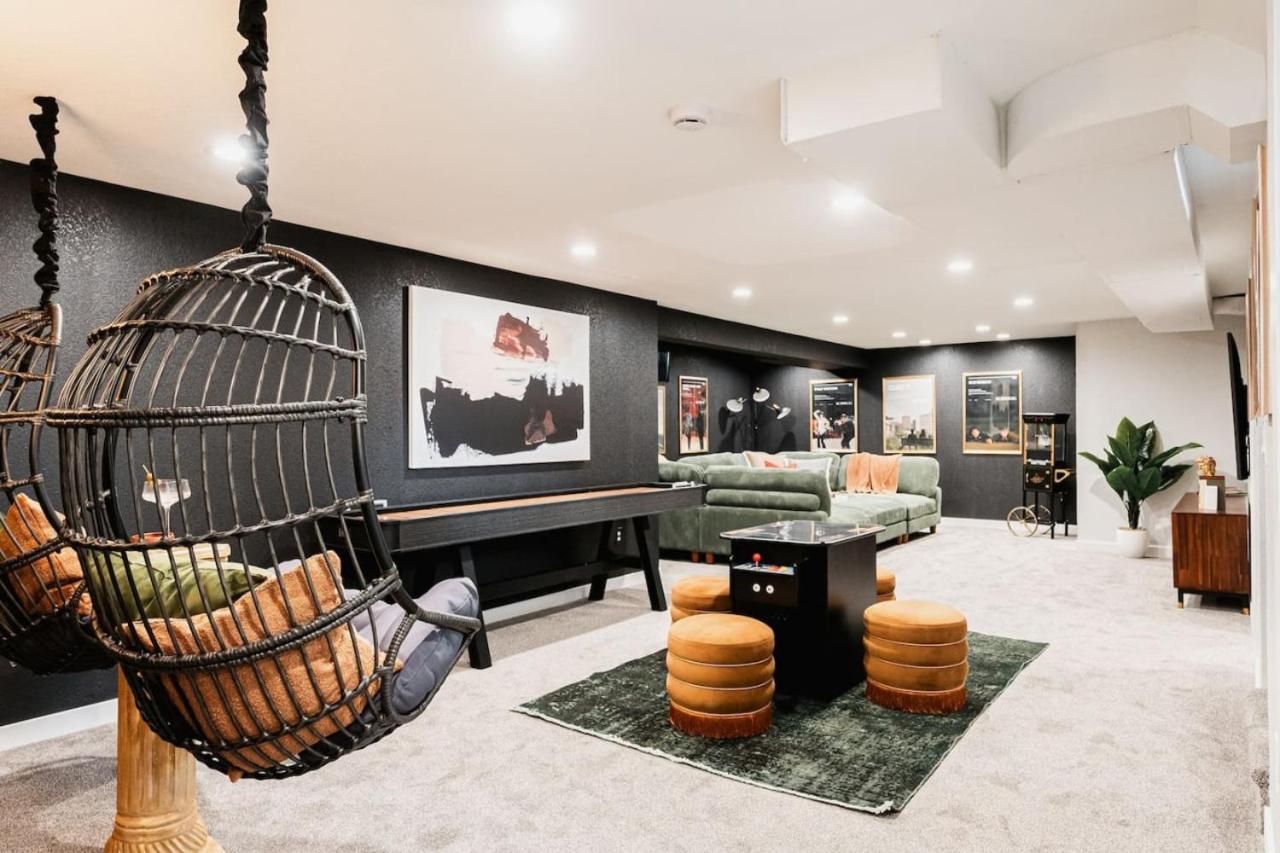 Luxe Home with Hot Tub Movie Room and Firepit Near Denver