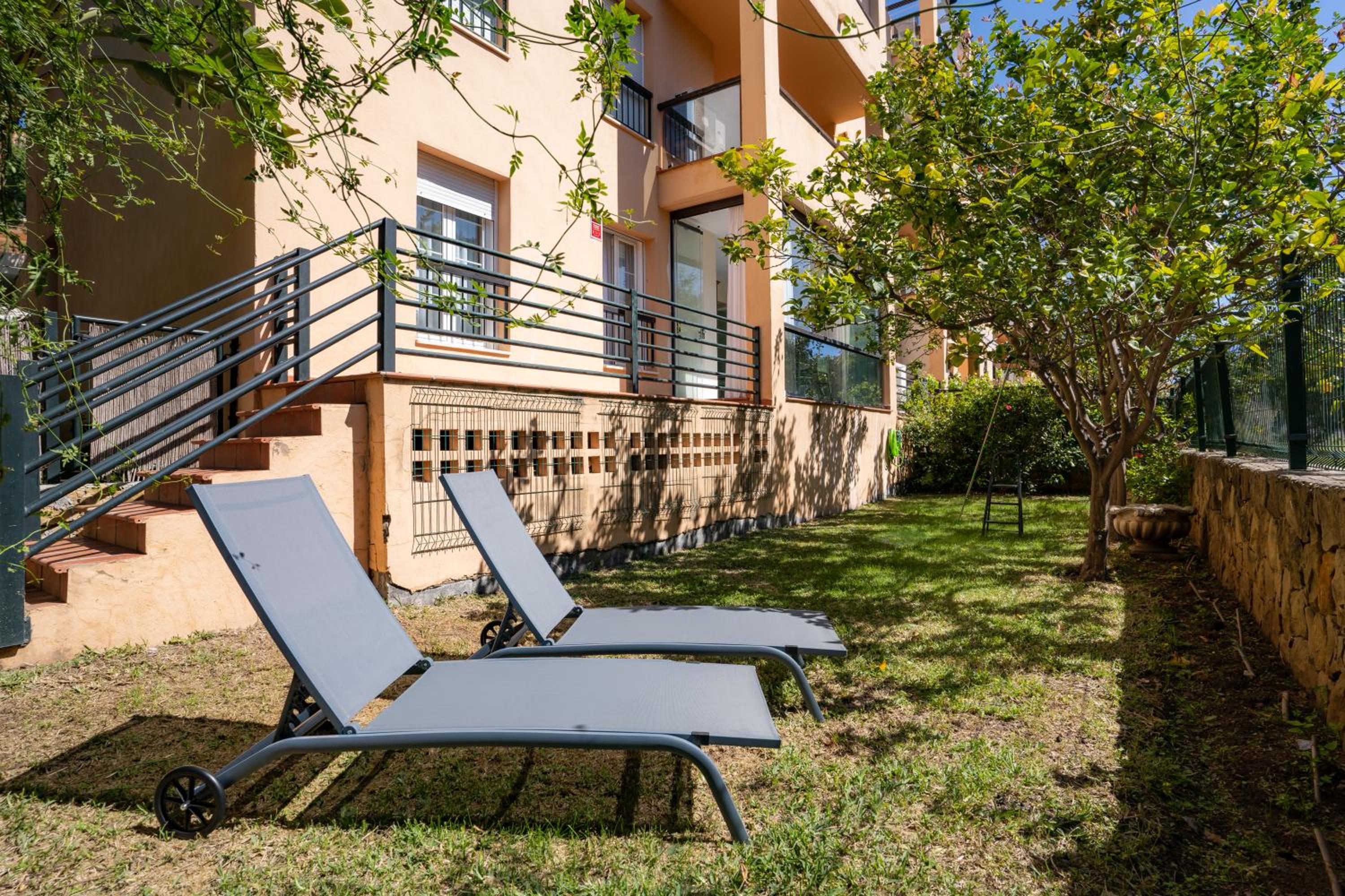 Los Limones de Génova ,150 m playa Elviria