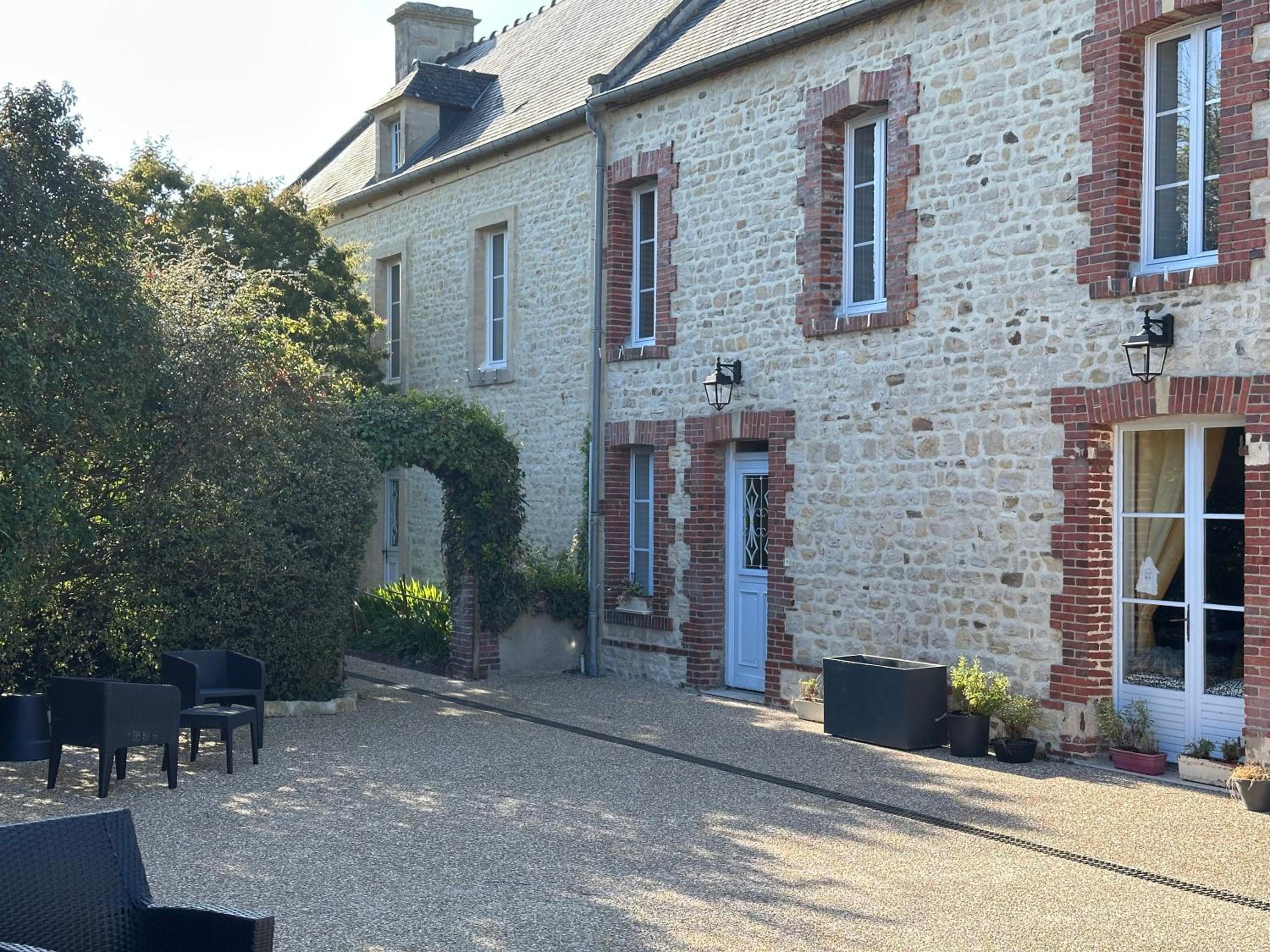 Chambres d'Hôtes Le Clos Tassin view 3