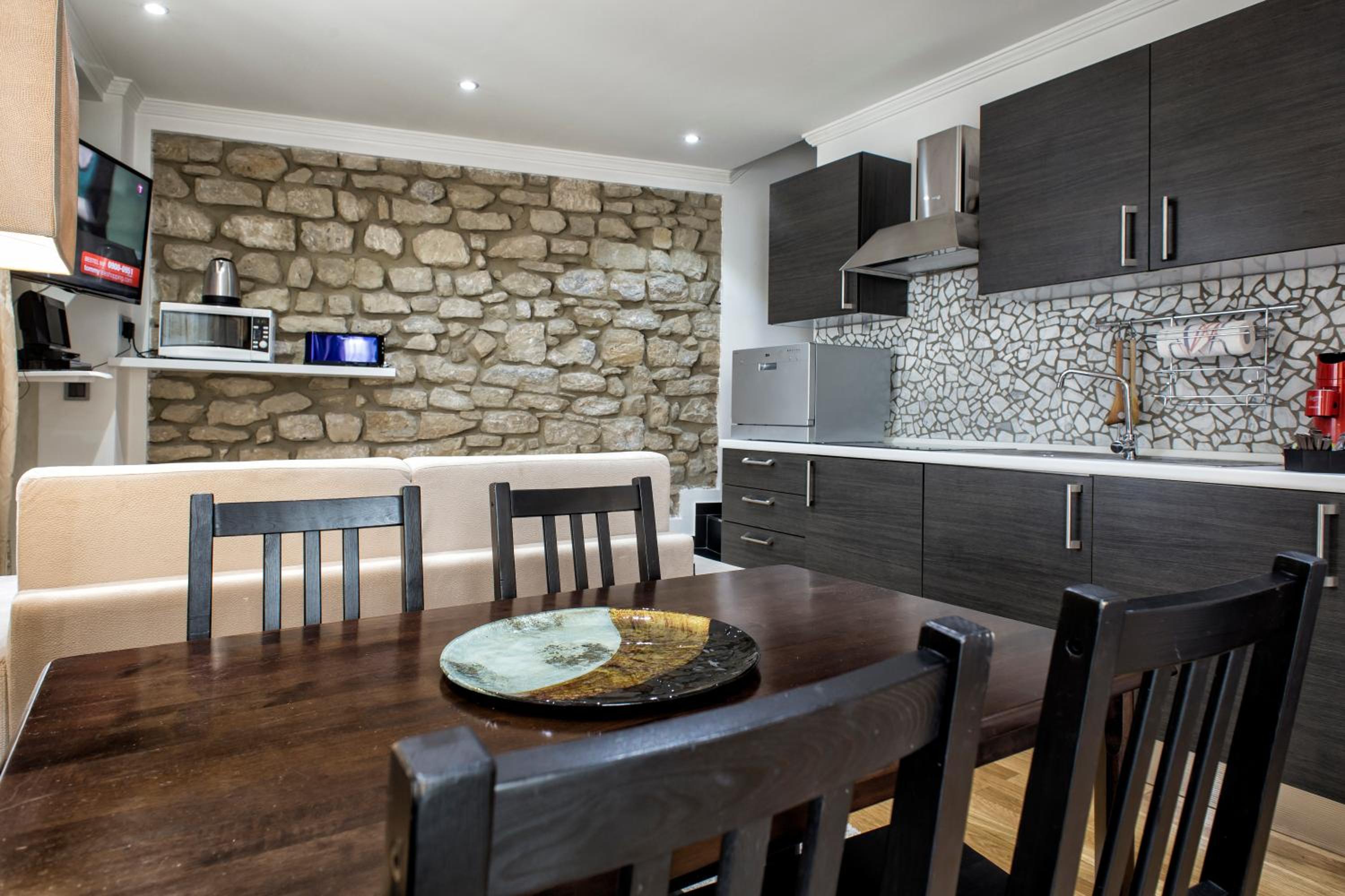 The Queen Luxury Apartments - Villa Liberty