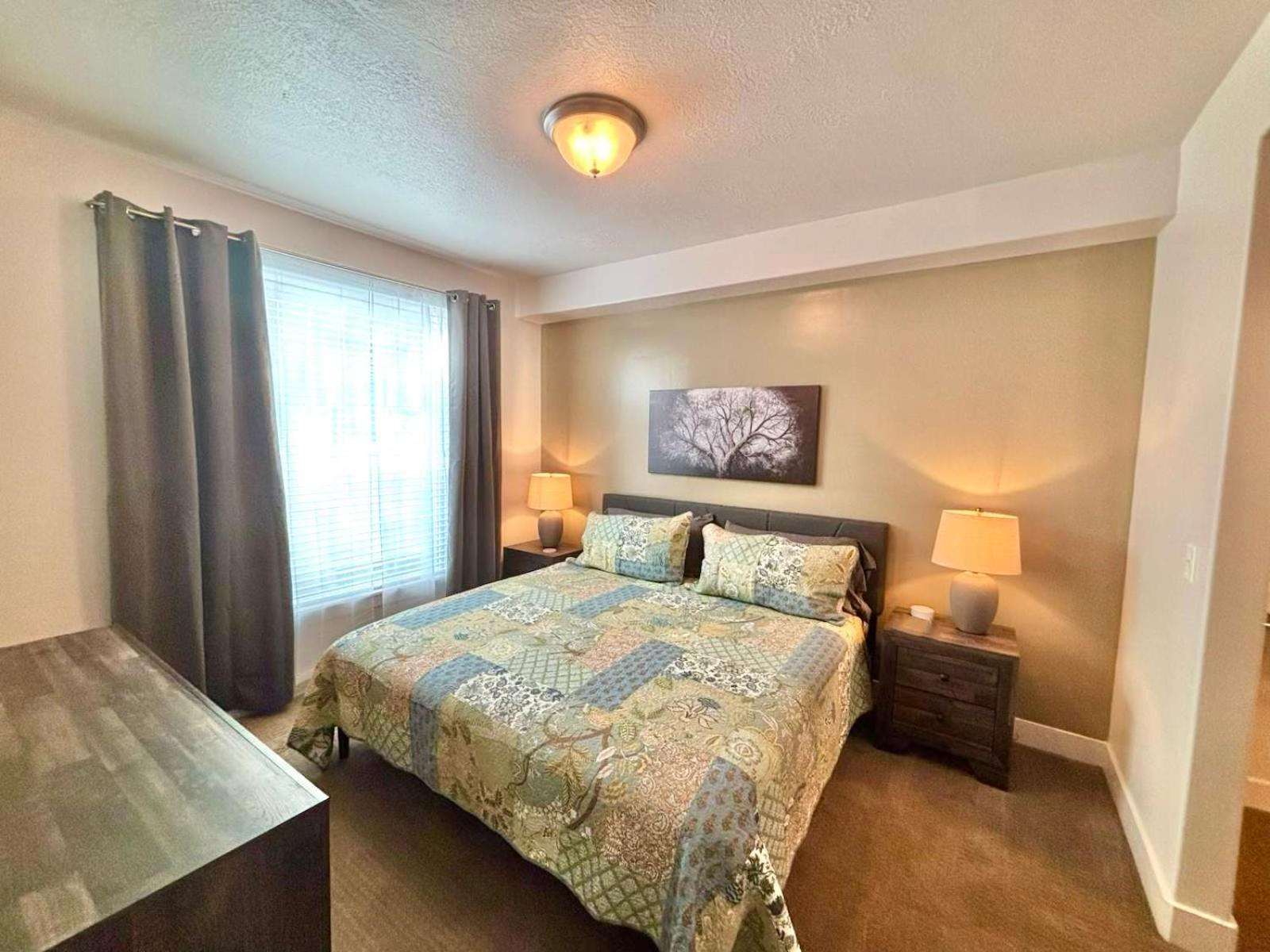 Ultra-Luxury 2BR Downtown Condo