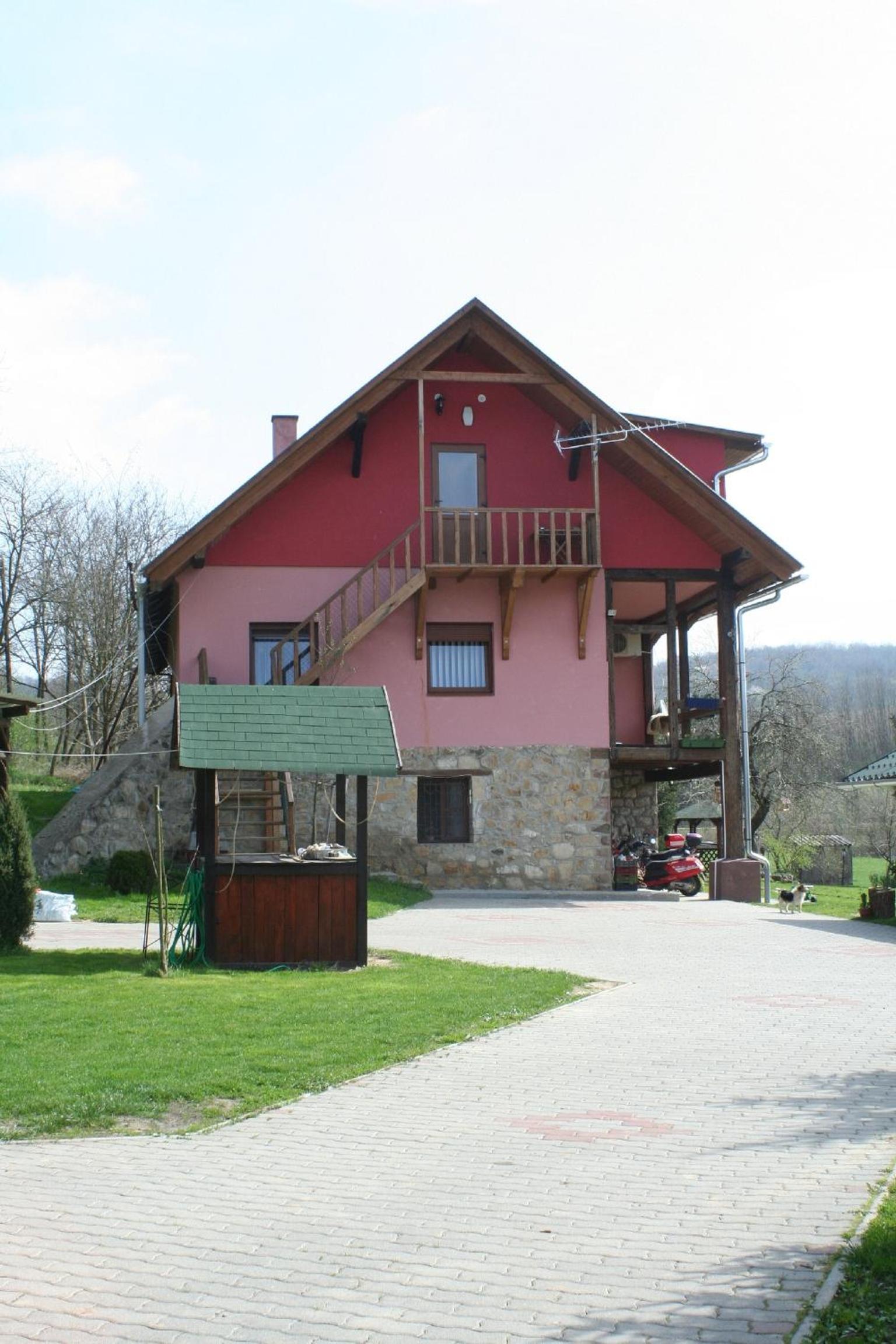 Photo 7