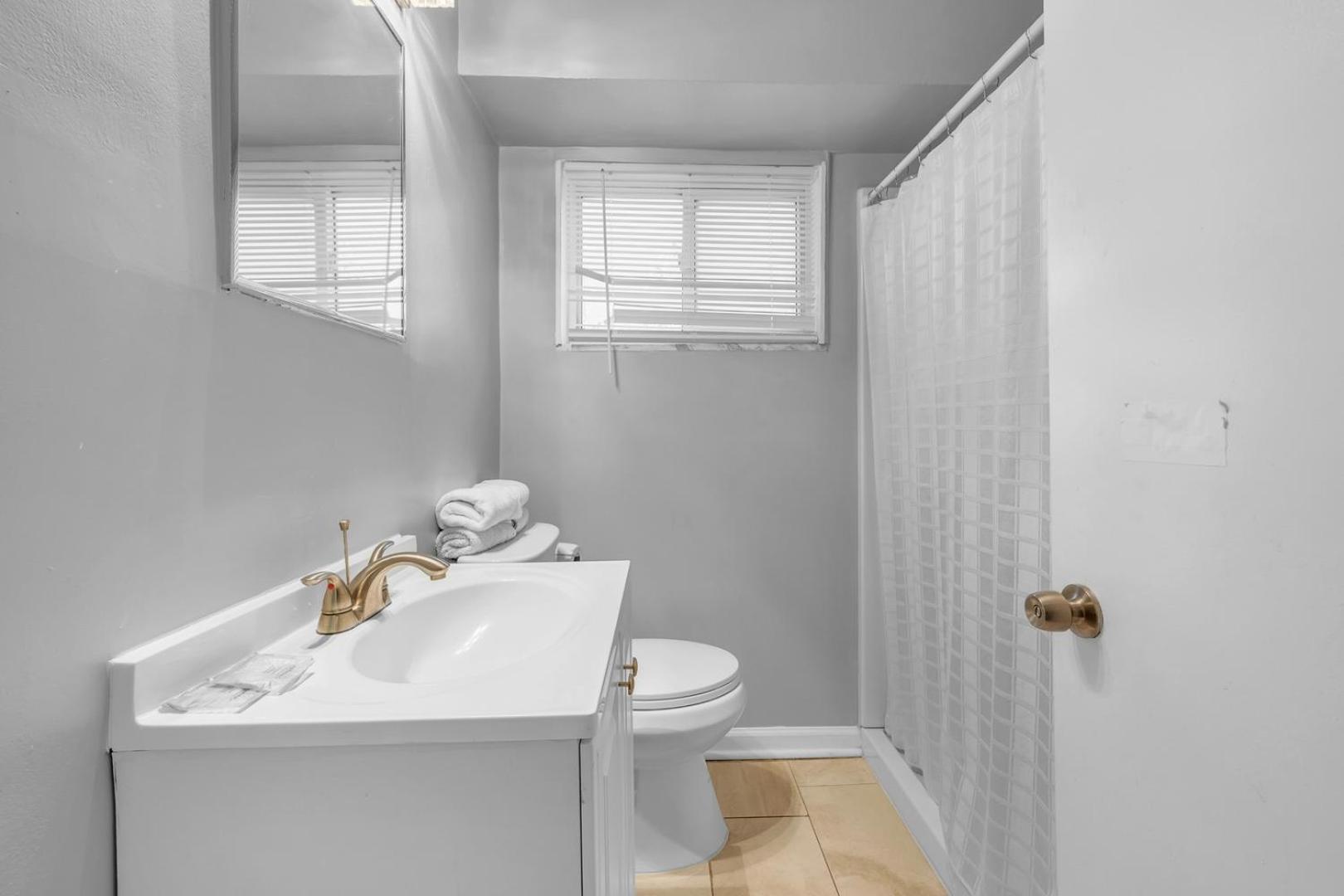 Family-Friendly Room for 4 – High-Speed Wi-Fi