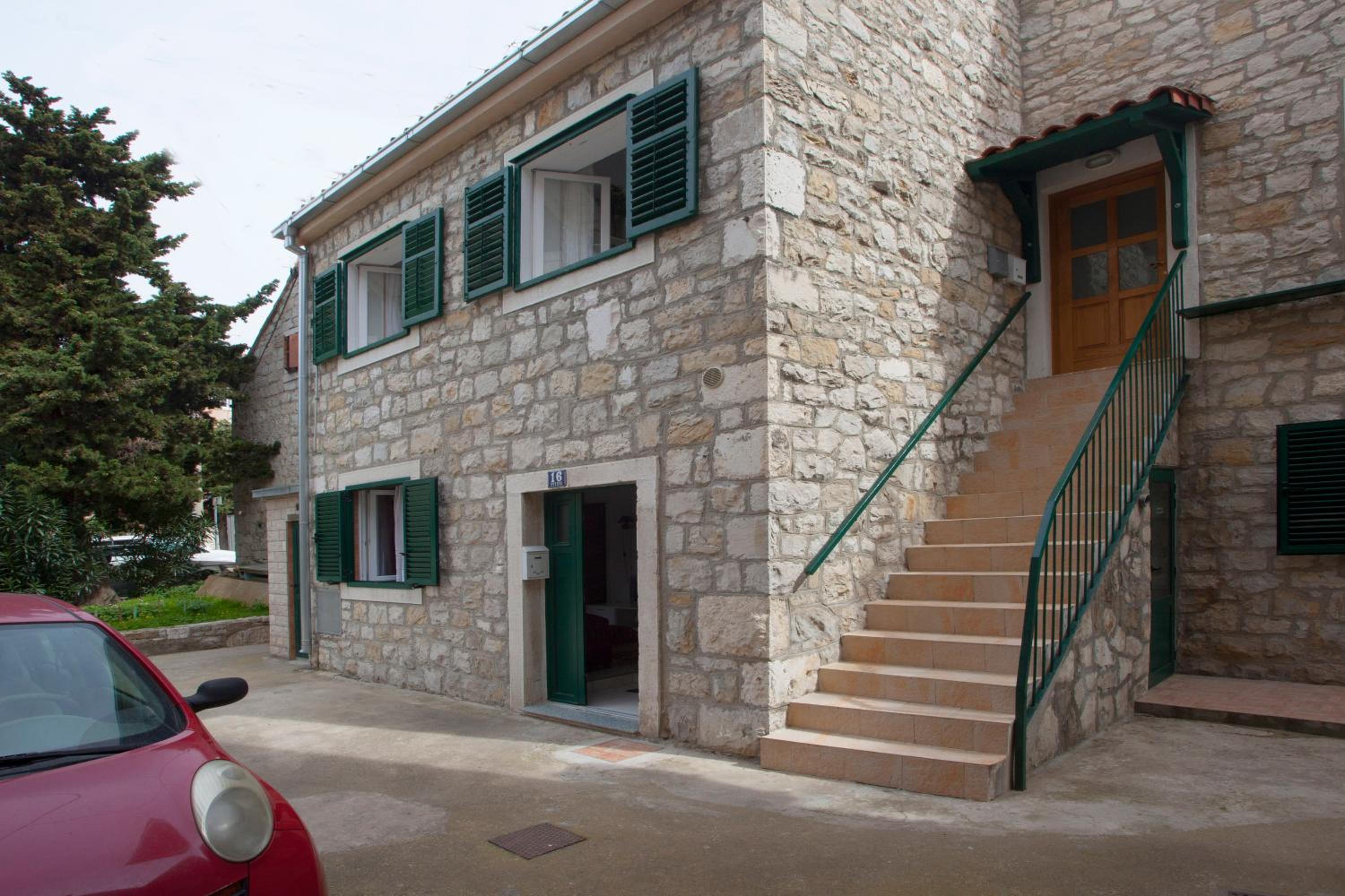 Photo 29