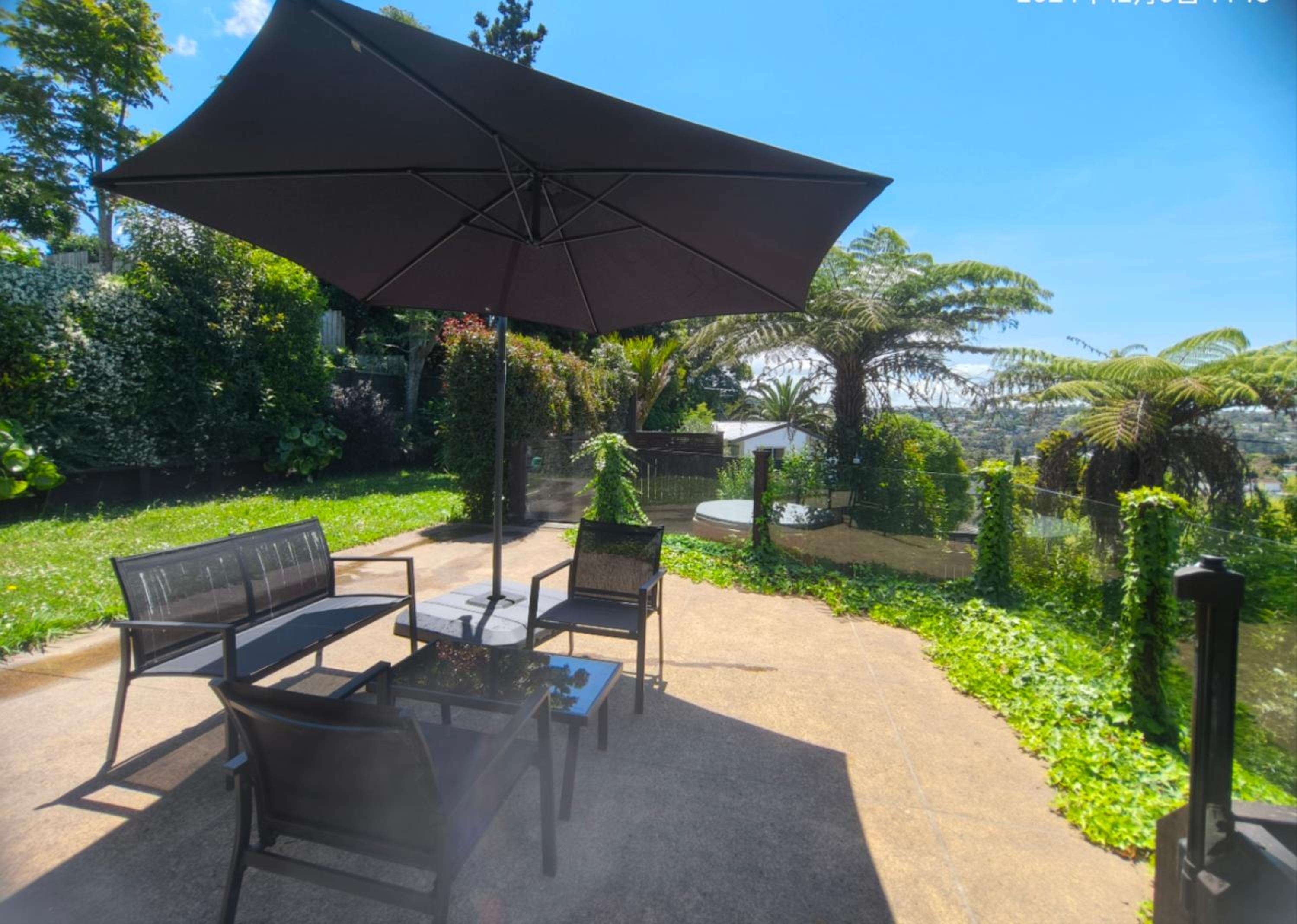 Spa Retreat Spacious 7 BRS 3 Baths Movie Lounge nice Garden with Parking