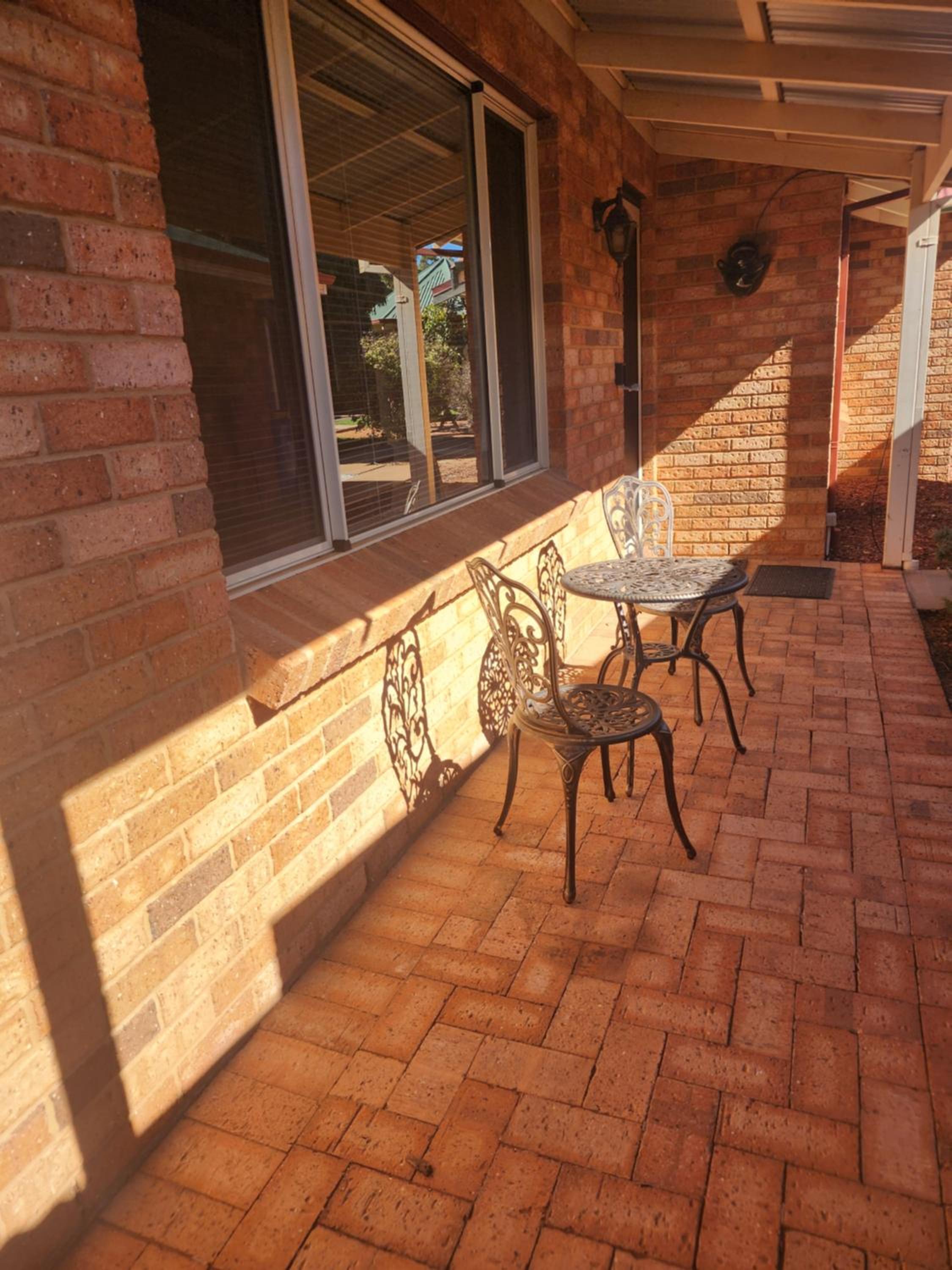 Adorable-secure 3 bedroom holiday home with Pool around the corner from The Miners Rest., photo 18