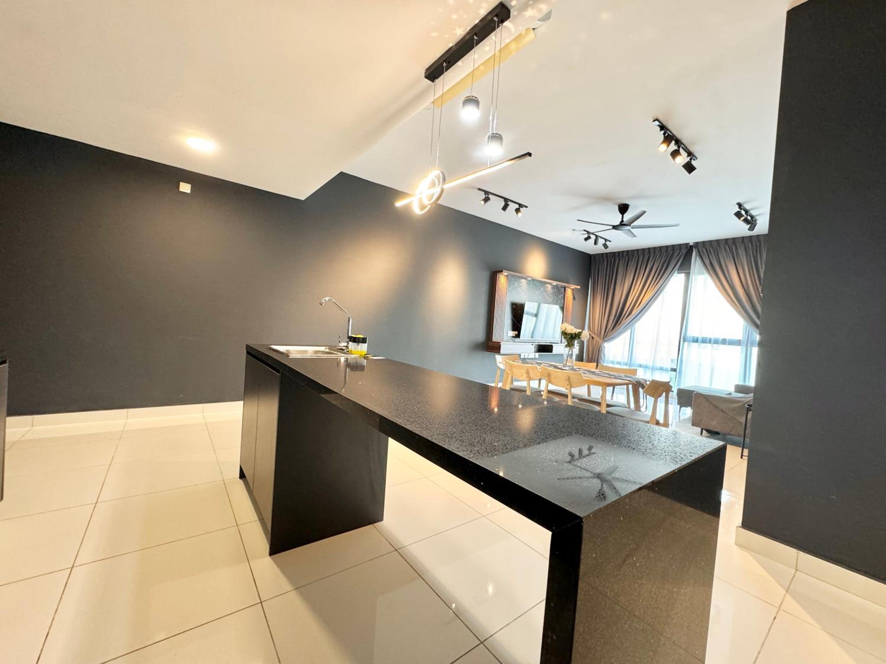Southkey Mosaic Mid Valley by Luxecocoo CK
