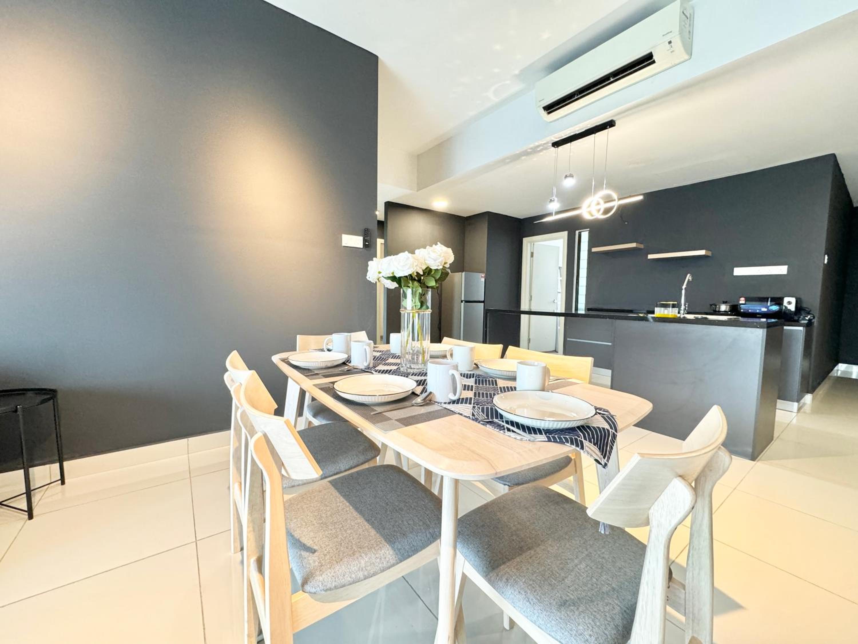 Southkey Mosaic Mid Valley by Luxecocoo CK